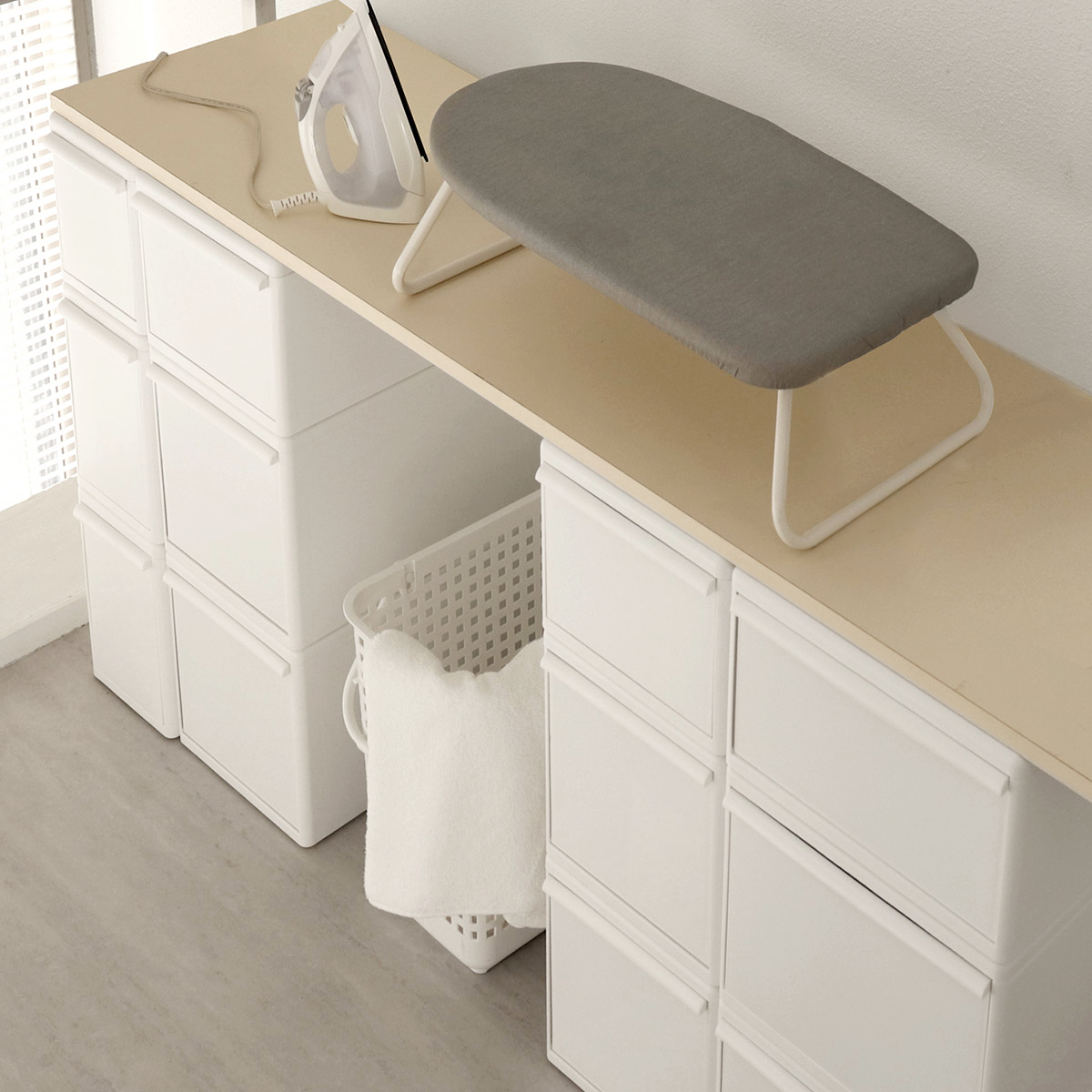 収納ケース ワイド M 幅34×奥行46.5×高さ21.5 ( MOS 収納ボックス プラスチック 引き出し 収納 ケース ボックス 日本製 クローゼット スタッキング ジョイント 押入れ収納 キッチン 洗面所 おもちゃ 衣類 白 ベージュ ) 【オールホワイト】 オールホワイト