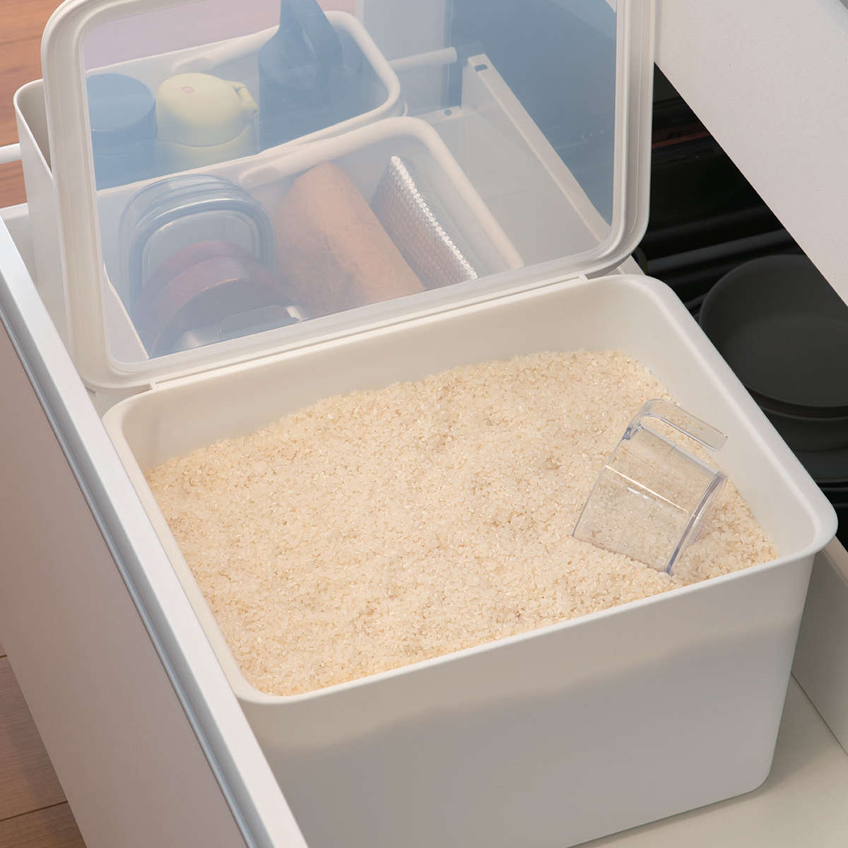 米びつ 3kg 5kg 10kg Pantry Stock Case フタ付きケース インナーセット 計量カップ付き ( ライクイット 日本製 米櫃 ライスストッカー ライスボックス 抗菌 保存容器 お米収納 白米 玄米 雑穀 分けて入れられる コンテナ like-it ) 【ブラック】 ブラック