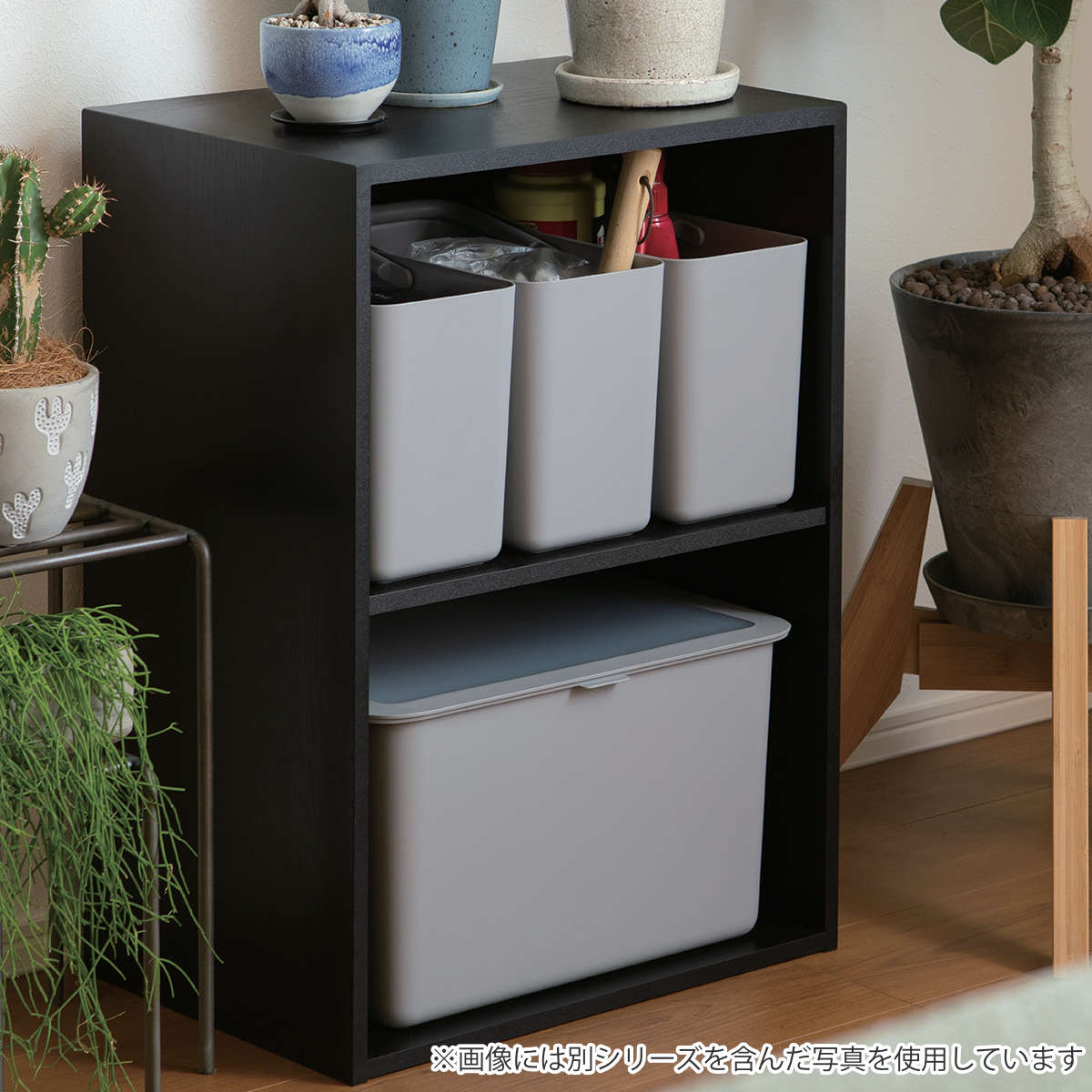 米びつ 10kg Pantry Stock Case フタ付きケース 計量カップ付き ( ライクイット 日本製 米櫃 ライスストッカー ライスボックス 抗菌 保存容器 お米収納 白米 玄米 雑穀 コンテナ 10キロ like-it ) 【ホワイト】 ホワイト