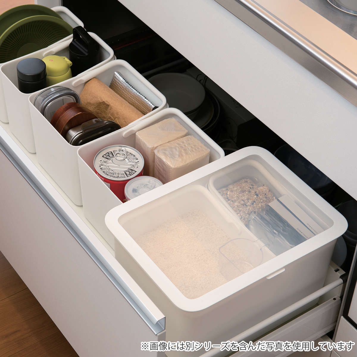 米びつ 10kg Pantry Stock Case フタ付きケース 計量カップ付き ( ライクイット 日本製 米櫃 ライスストッカー ライスボックス 抗菌 保存容器 お米収納 白米 玄米 雑穀 コンテナ 10キロ like-it ) 【ホワイト】 ホワイト