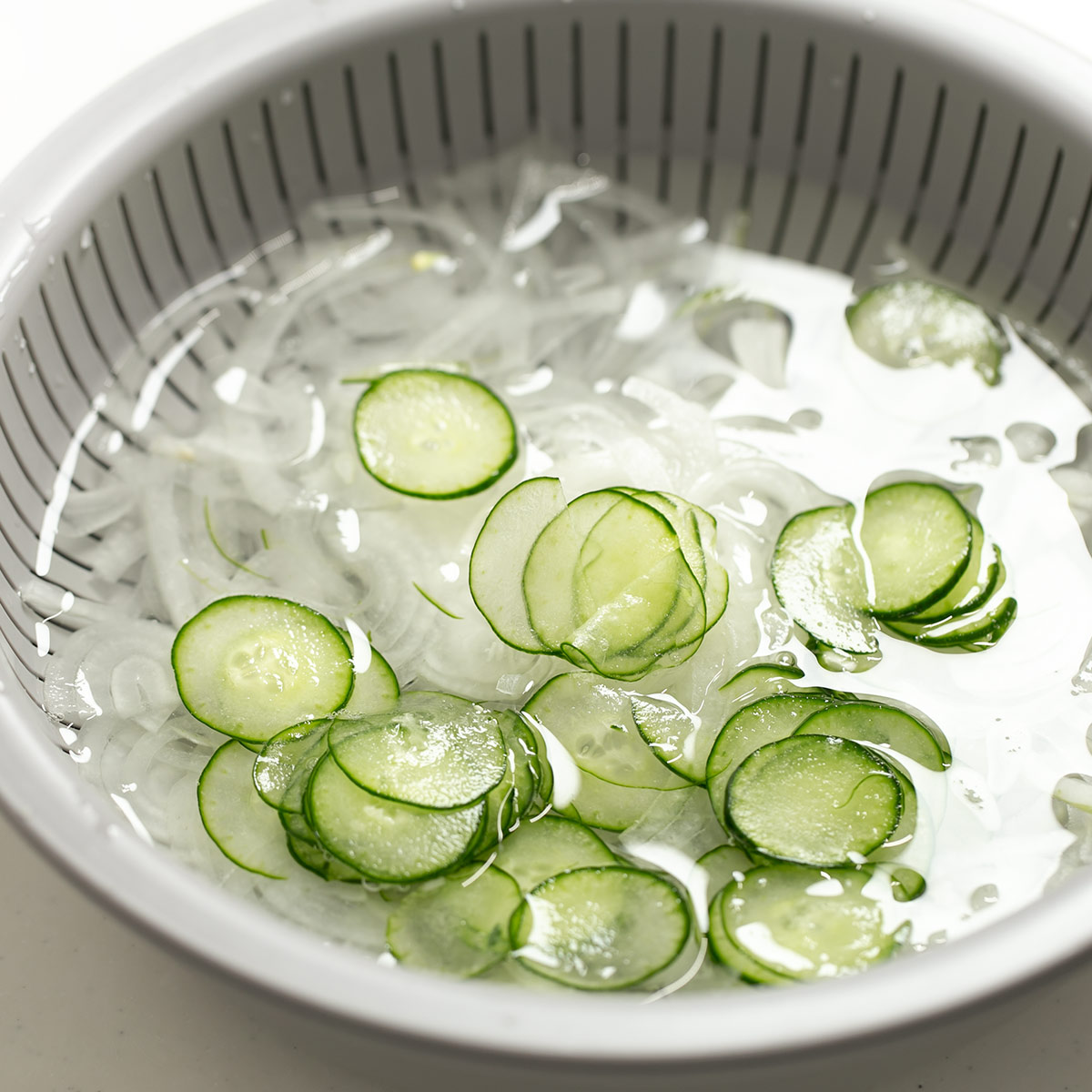 米研ぎボウル ザル 浅型 ライクイット 電子レンジ対応 食洗機対応 日本製 米とぎにも使えるザルとボウル LBK-02 ( like-it 米研ぎザル 米とぎ セット 米研ぎ用ボウル 米研ぎボール 水切りザル 水切りボウル ) 【ストーン】 ストーン