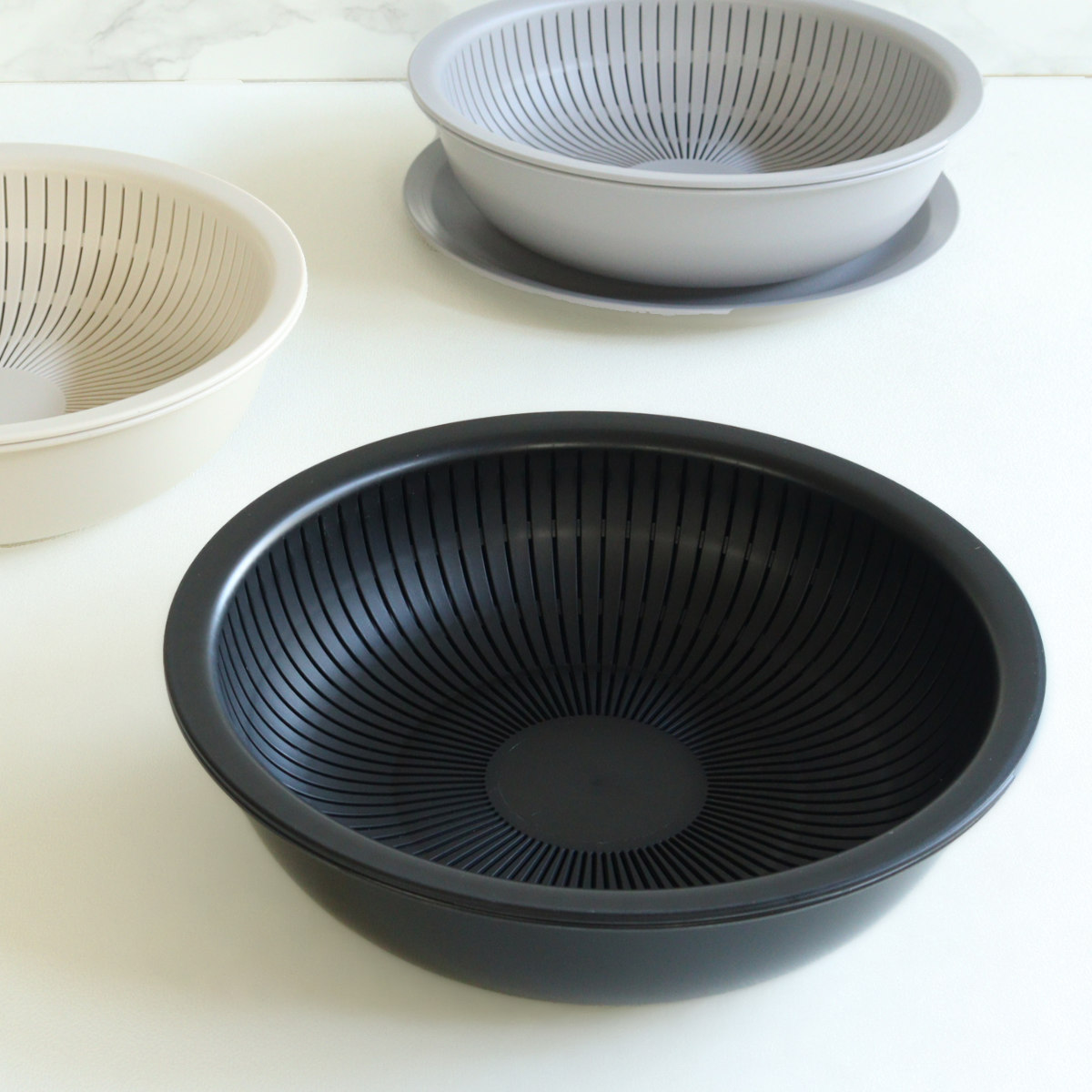 米研ぎボウル ザル 浅型 ライクイット 電子レンジ対応 食洗機対応 日本製 米とぎにも使えるザルとボウル LBK-02 ( like-it 米研ぎザル 米とぎ セット 米研ぎ用ボウル 米研ぎボール 水切りザル 水切りボウル ) 【ストーン】 ストーン