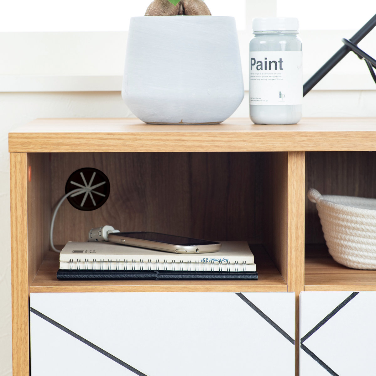 キャビネット 幅59cm 幾何学模様 ( カトレア 棚 ラック リビング収納 可動棚 お掃除ロボット対応 飾り棚 家具 幾何学柄 モノトーン ナチュラル ホワイト 配線穴 ) 【ナチュラル】 ナチュラル