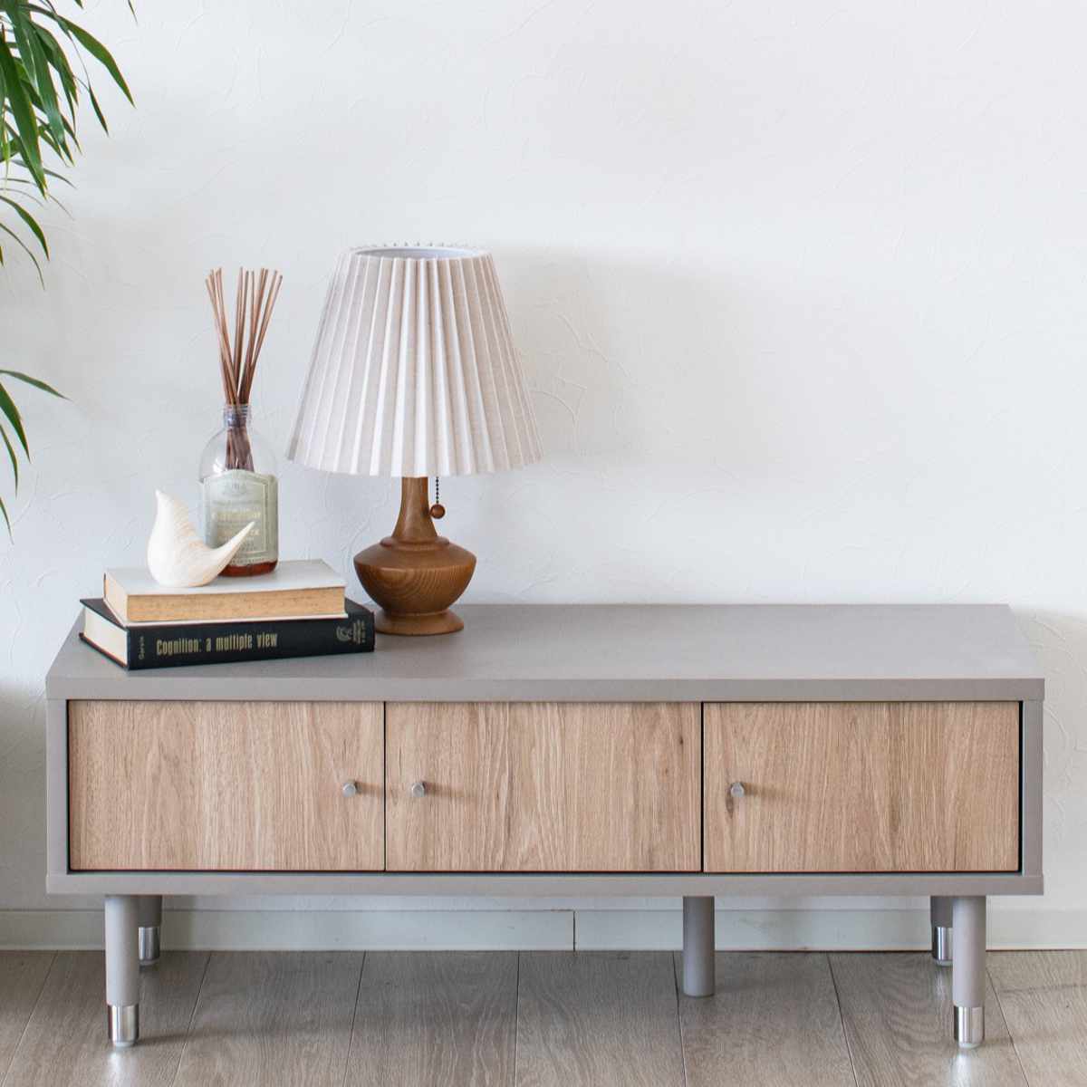 テレビ台 幅91cm 32インチ対応 ツートンカラー シルバー脚 ( 32型対応 TV台 テレビボード AVラック 収納 リビング収納 ラック 棚 飾り棚 家具 グレージュ ナチュラル ツートン 配線穴 )