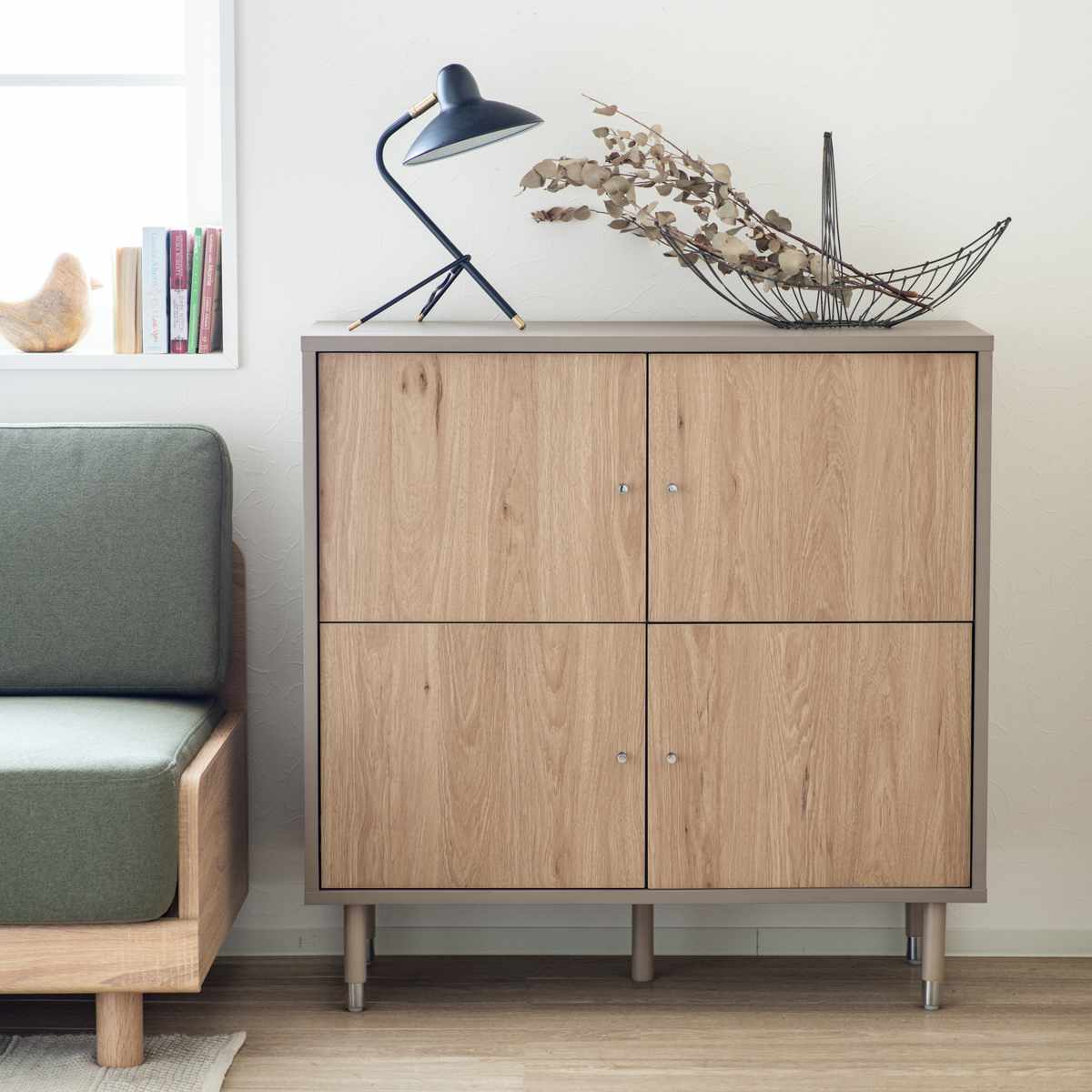 キャビネット 幅90cm ツートンカラー シルバー脚 ( 棚 ラック 扉 リビング収納 可動棚 飾り棚 家具 グレージュ ナチュラル ツートン 配線穴 )