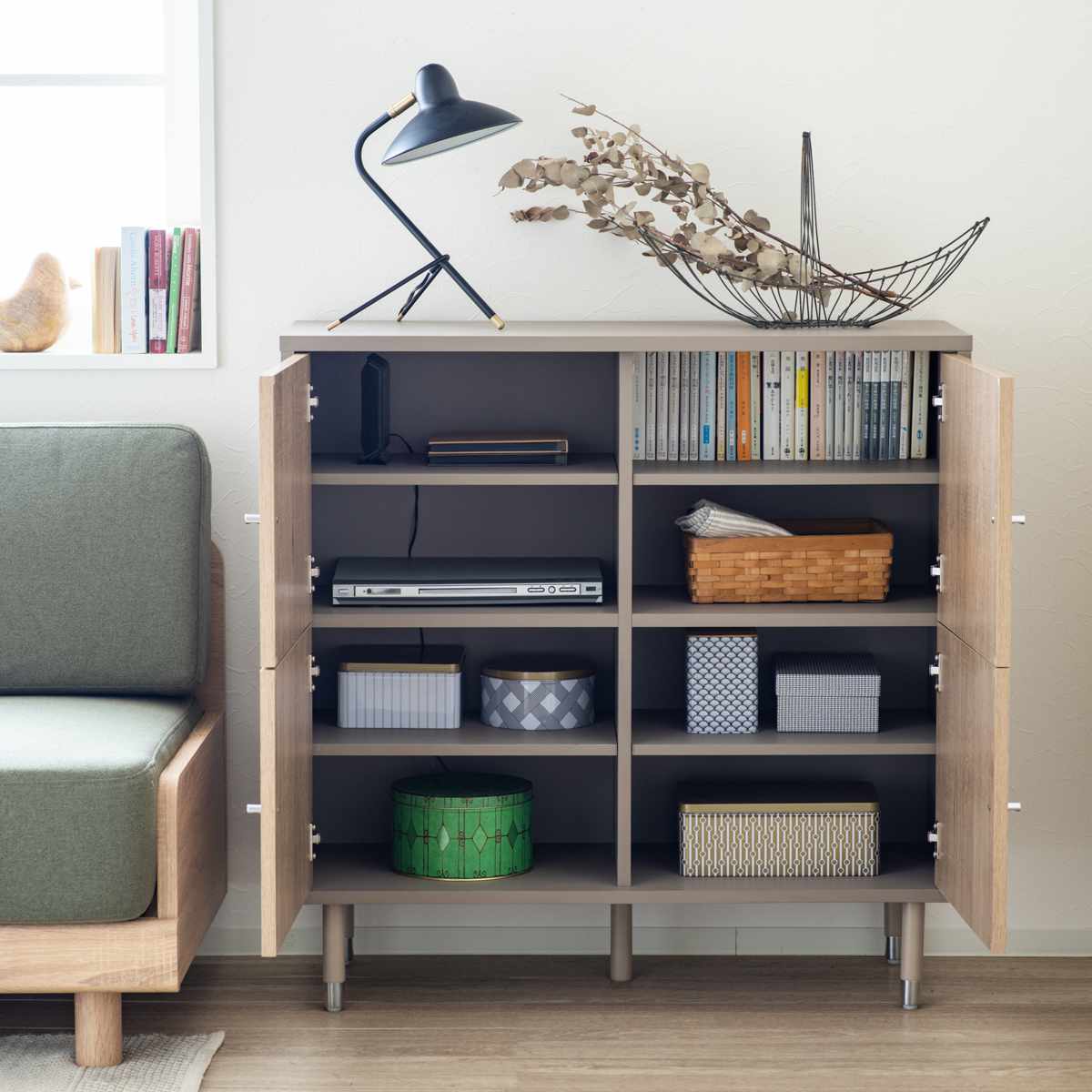 キャビネット 幅90cm ツートンカラー シルバー脚 ( 棚 ラック 扉 リビング収納 可動棚 飾り棚 家具 グレージュ ナチュラル ツートン 配線穴 )