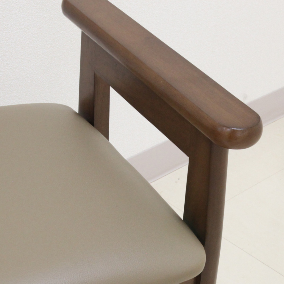 高座椅子 座面高40cm 収納棚付 サポートチェア クレソン ( チェア 椅子 肘掛け 座敷椅子木製 天然木 高さ調節 玄関椅子 立ち上がりやすい 玄関 高齢者 座椅子 チェアー イス いす 腰掛け 和室 木製 おしゃれ )