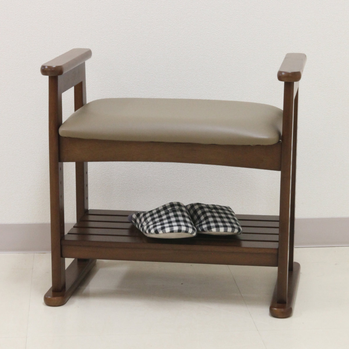 高座椅子 座面高40cm 収納棚付 サポートチェア クレソン ( チェア 椅子 肘掛け 座敷椅子木製 天然木 高さ調節 玄関椅子 立ち上がりやすい 玄関 高齢者 座椅子 チェアー イス いす 腰掛け 和室 木製 おしゃれ )