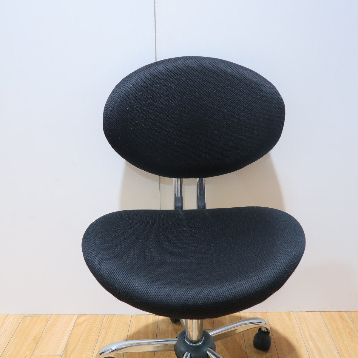 デスクチェア メッシュ 座面高45~53cm ガレット ( ワークチェア パソコンチェア キャスター付き 学習椅子 アームレス 高さ調節 コンパクト チェア チェアー イス 椅子 いす オフィス 在宅 シンプル 通気性 )