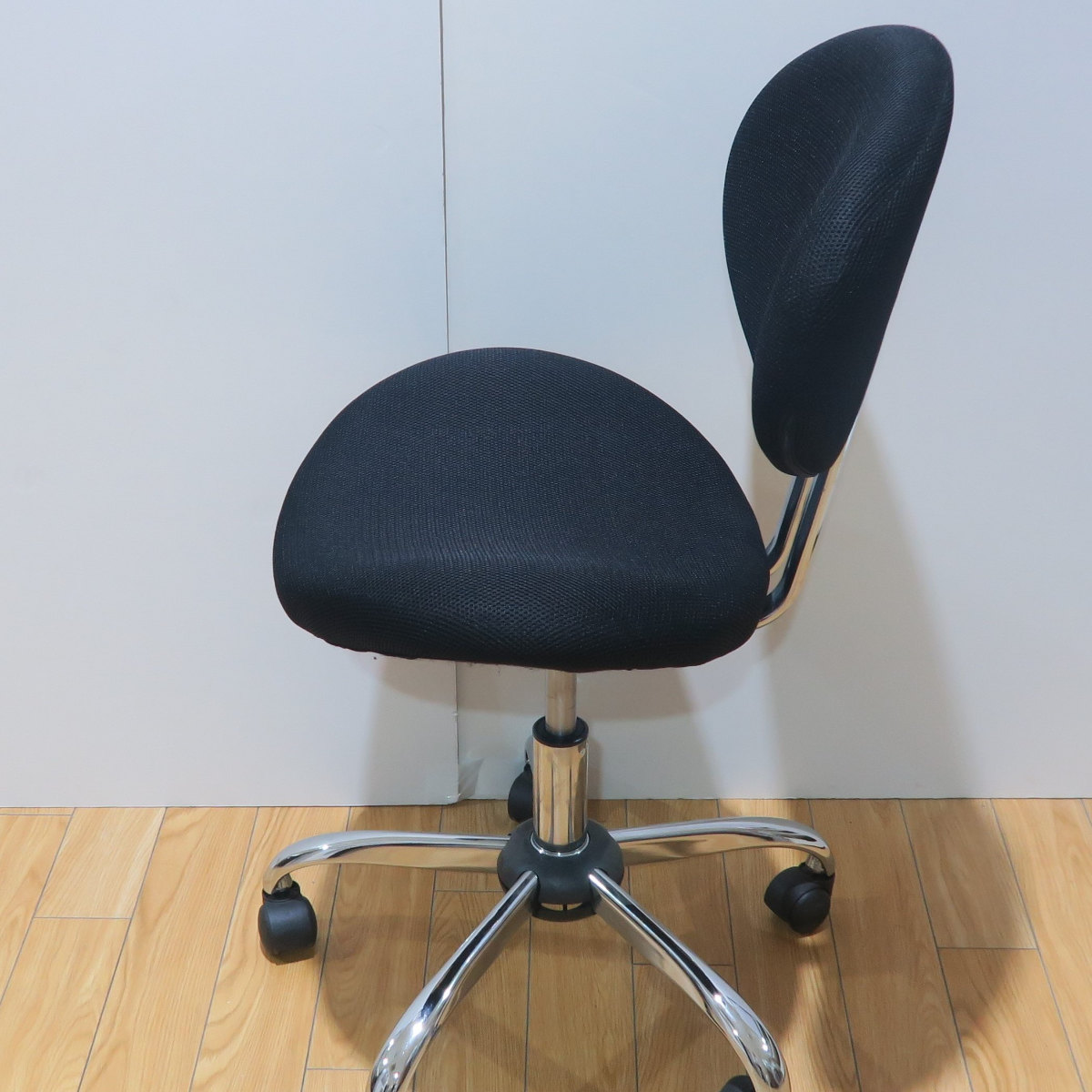 デスクチェア メッシュ 座面高45~53cm ガレット ( ワークチェア パソコンチェア キャスター付き 学習椅子 アームレス 高さ調節 コンパクト チェア チェアー イス 椅子 いす オフィス 在宅 シンプル 通気性 )