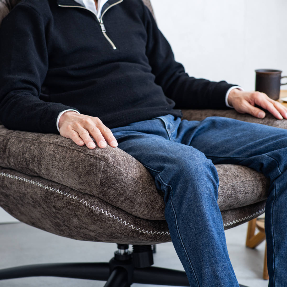 リビングチェア 座面高46cm オットマン付 シャルレ ( パーソナルチェア チェア 1人掛け 椅子 ロッキング機能 アームレス オットマン ハイバック 回転 リラックス チェアー イス いす 足置き リビング ファブリック 座面 広い ) 【ベージュ】 ベージュ