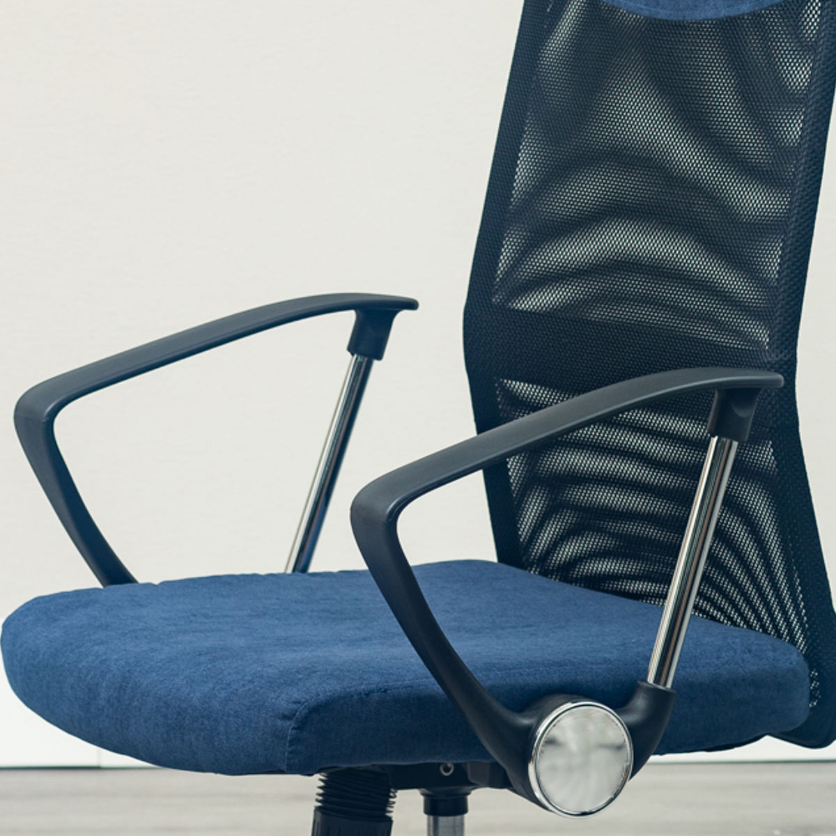 オフィスチェア メッシュ ハイバックタイプ 肘付 昇降式 座面高46~55.5cm シェニール ( ワークチェア パソコンチェア 肘掛け 高さ調節 デスクチェア キャスター付き PCチェア チェア イス オフィス シンプル 仕事 勉強 学習 ) 【モカ】 モカ