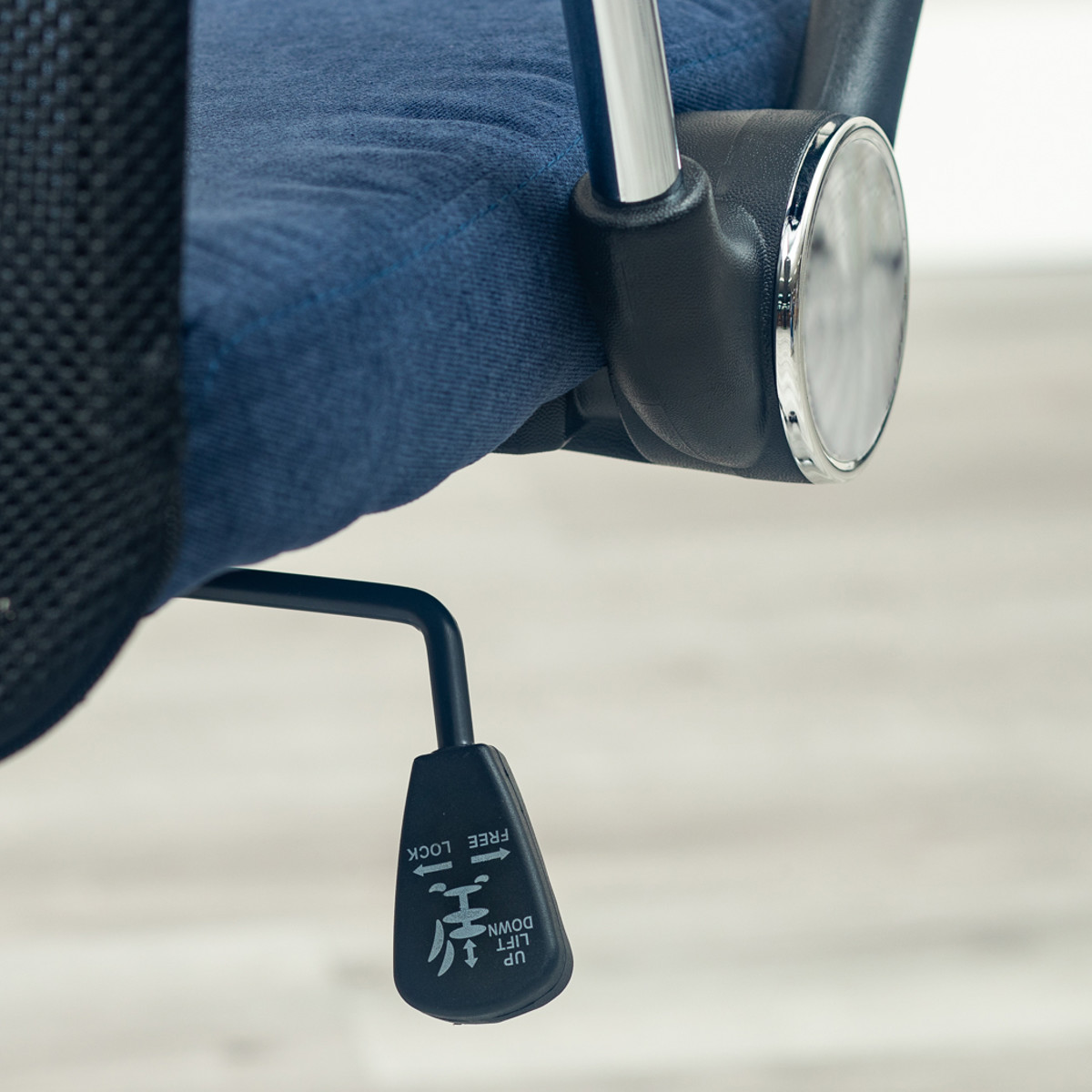 オフィスチェア メッシュ ハイバックタイプ 肘付 昇降式 座面高46~55.5cm シェニール ( ワークチェア パソコンチェア 肘掛け 高さ調節 デスクチェア キャスター付き PCチェア チェア イス オフィス シンプル 仕事 勉強 学習 ) 【モカ】 モカ