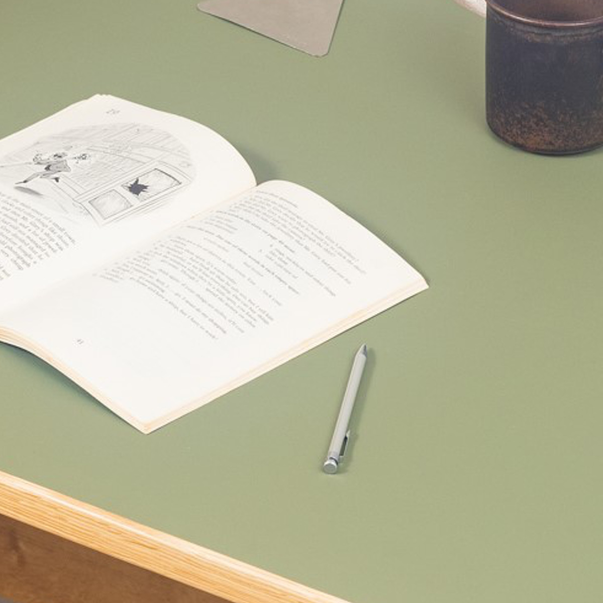 ワークデスク 幅120cm コンセント2口 USBポート付 リノ ( デスク 机 学習机 勉強机 パソコンデスク オフィスデスク コンパクト 平机 木製 学習デスク パソコン PC リビングデスク スチール おしゃれ ) 【バーガンディ】 バーガンディ