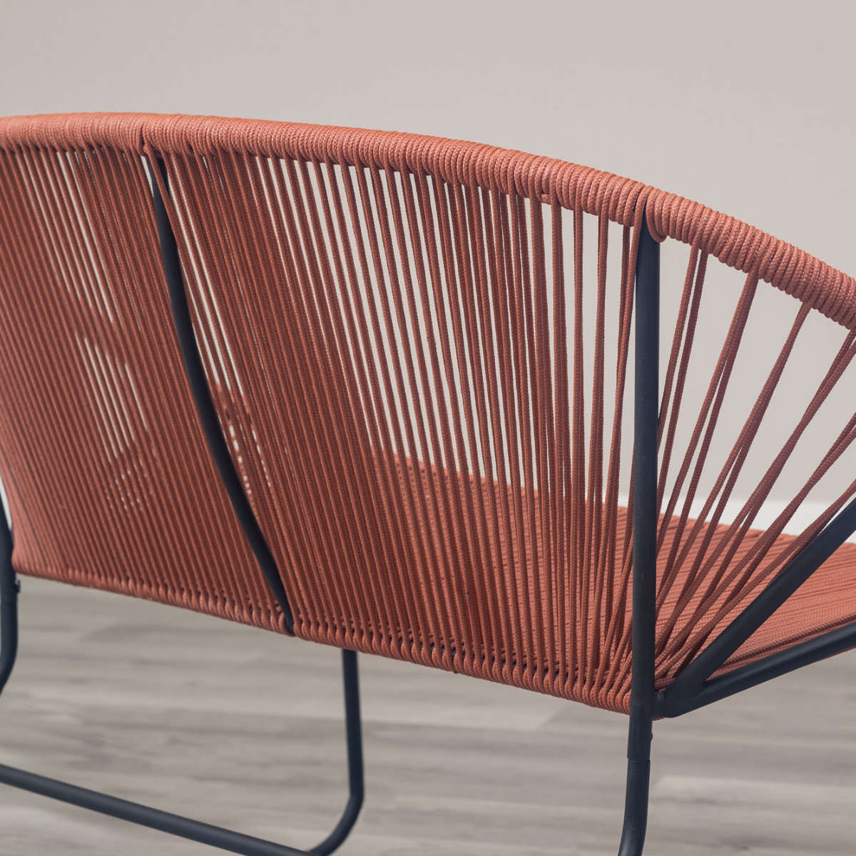 ベンチ 幅125cm 座面高43.5cm ロープベンチ ダフネ ( チェアー イス 椅子 2人掛け ロープ スチール 軽量 2人用 リビングチェア ダイニングベンチ スタイリッシュ おしゃれ カフェチェア パーソナルチェア いす リビング ダイニング ) 【アイボリー】 アイボリー