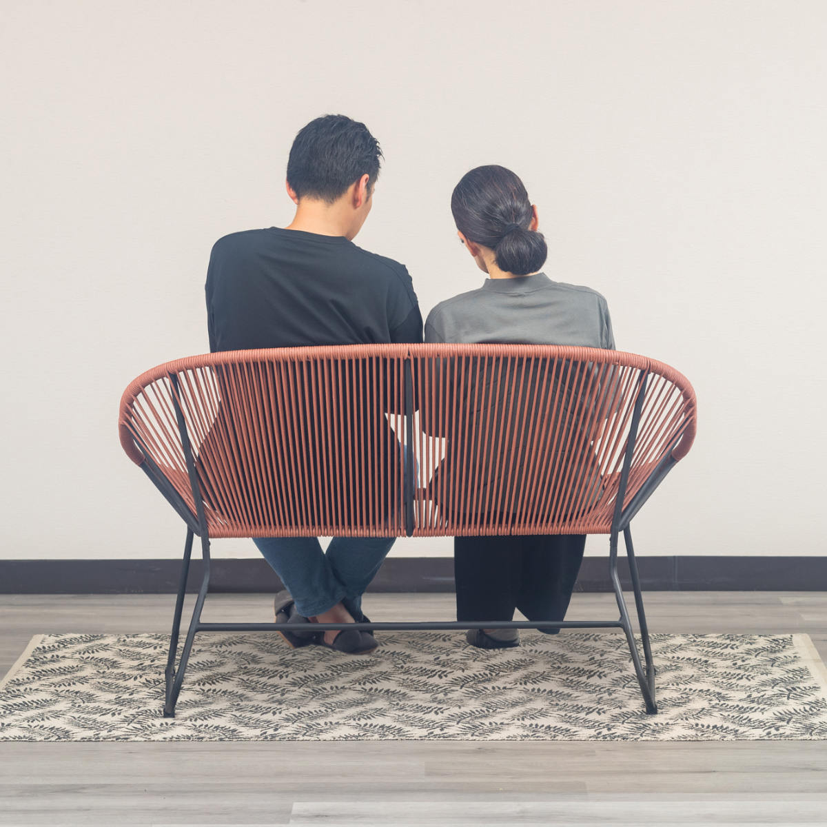 ベンチ 幅125cm 座面高43.5cm ロープベンチ ダフネ ( チェアー イス 椅子 2人掛け ロープ スチール 軽量 2人用 リビングチェア ダイニングベンチ スタイリッシュ おしゃれ カフェチェア パーソナルチェア いす リビング ダイニング ) 【アイボリー】 アイボリー