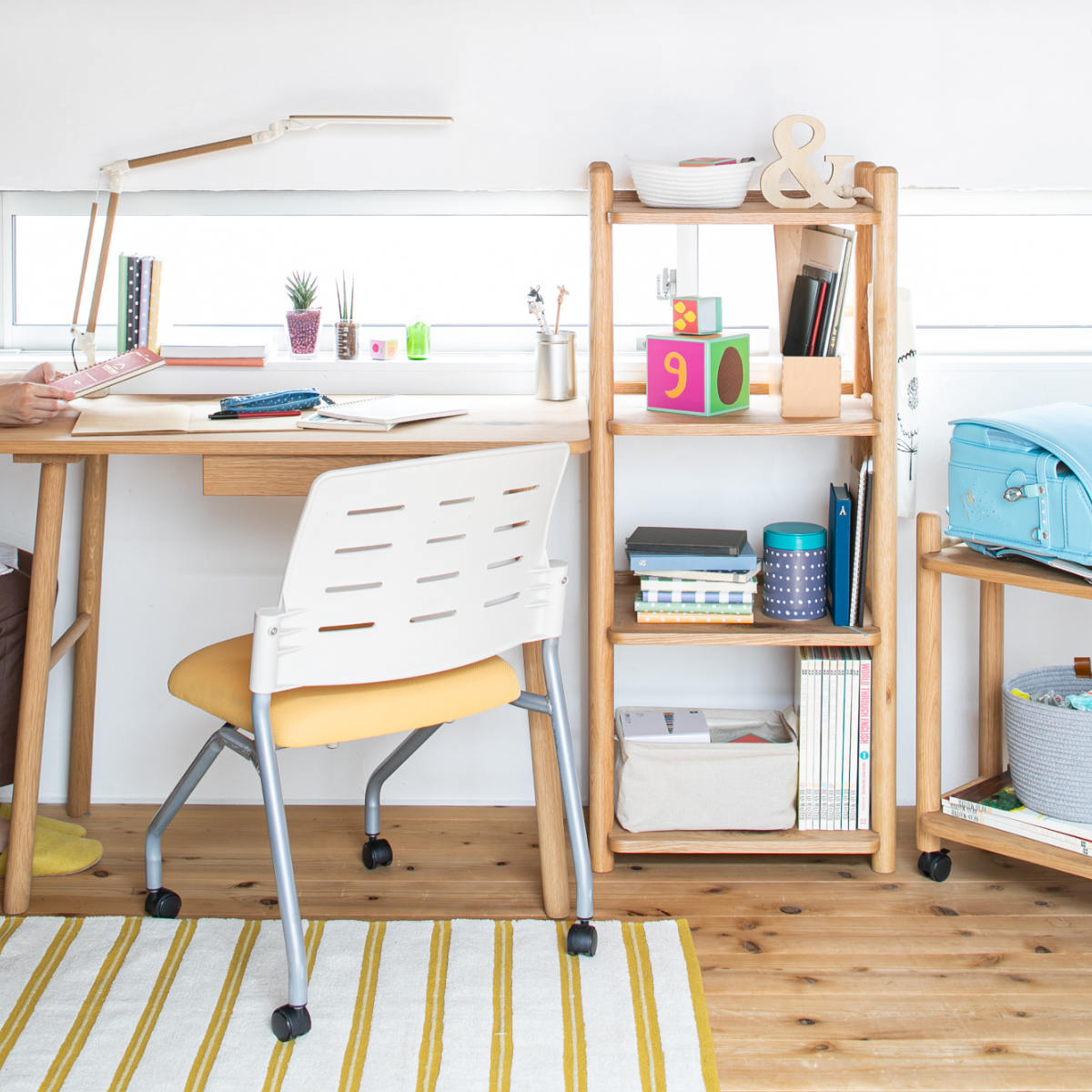 オープンラック 幅50cm 高さ115cm 書棚 パルレ ( ラック 棚 シェルフ 収納 木製 天然木 4段 本棚 デスク横 リビング スリム 木製ラック 奥行30cm デスクサイドラック 整理 整頓 ウッドラック 飾り棚 ディスプレイ 学習教材 )