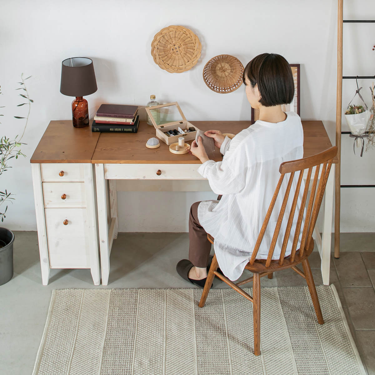 学習机 幅120cm 引出し付 トライP ( デスク 学習デスク 机 勉強机 木製 天然木 引き出し A3 リビング学習 パソコンデスク ワークデスク リビングデスク 書斎 木製デスク シンプルデスク PCデスク カントリー調 )