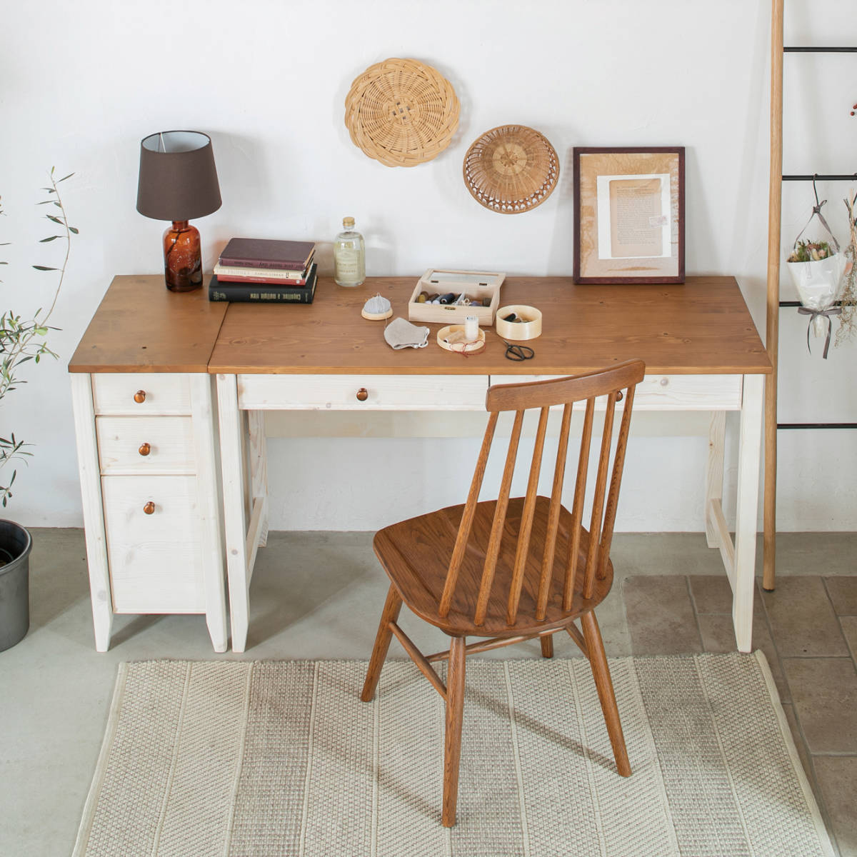 学習机 幅120cm 引出し付 トライP ( デスク 学習デスク 机 勉強机 木製 天然木 引き出し A3 リビング学習 パソコンデスク ワークデスク リビングデスク 書斎 木製デスク シンプルデスク PCデスク カントリー調 )