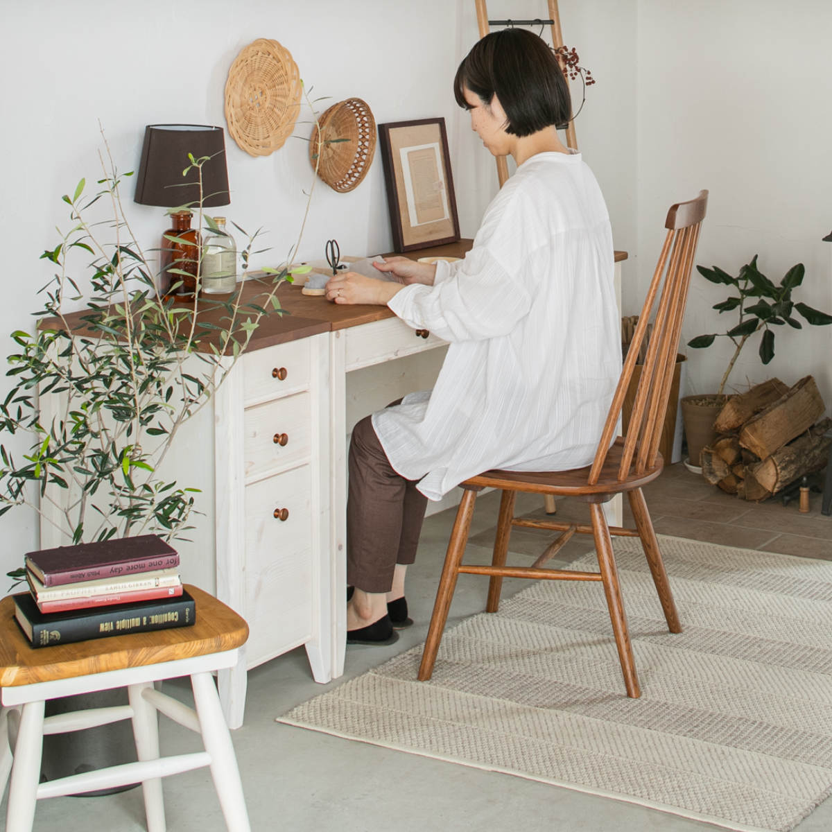 学習机 幅120cm 引出し付 トライP ( デスク 学習デスク 机 勉強机 木製 天然木 引き出し A3 リビング学習 パソコンデスク ワークデスク リビングデスク 書斎 木製デスク シンプルデスク PCデスク カントリー調 )