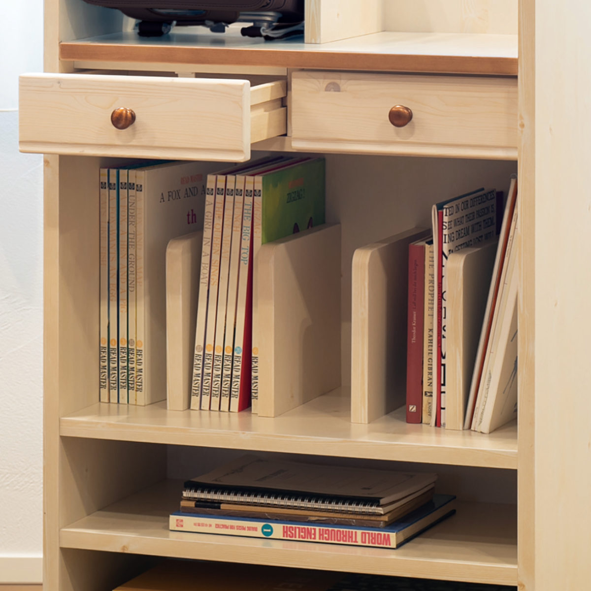 ランドセルラック 学習机用棚 トライP ( 収納 ラック ランドセル 木製 天然木 ランドセル収納 引き出し 棚 キッズ リビングラック 本棚 ワゴン 完成品 リビング キャスター付き かばん 置き場 学校教材 おしゃれ カントリー調 )