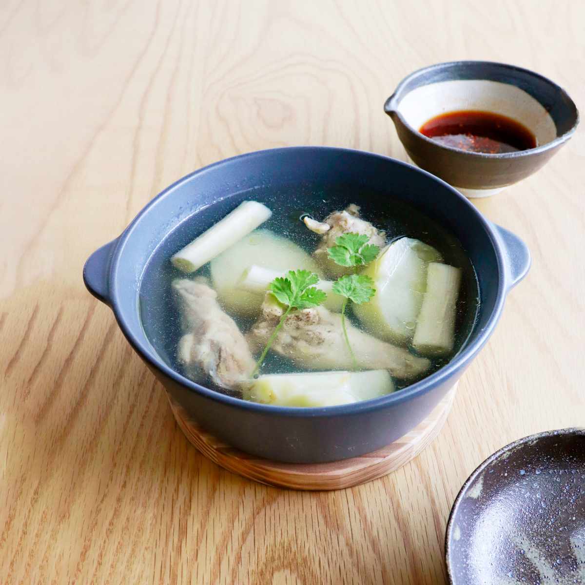 オーブンウェア ベイクココット S SALIU ( 日本製 ガス火専用 直火 グリル 電子レンジ オーブン 対応 OK おしゃれ かわいい 食器 器 うつわ 耐熱 陶器 1人鍋 ラーメン スープ ) 【ウォームグレー】 ウォームグレー