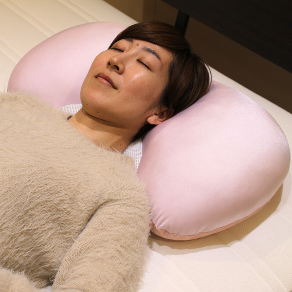 枕 女性のためのこだわり枕 高さ調整 綿 ウレタン パイプ メッシュカバー付き まくら 女性 ( 寝姿勢 整える 首のシワ メッシュ 首の高さ カーブ 調整 調節 もっちり ふんわり 包み込む 寝心地 快適 快眠快眠 日本製 国産 )