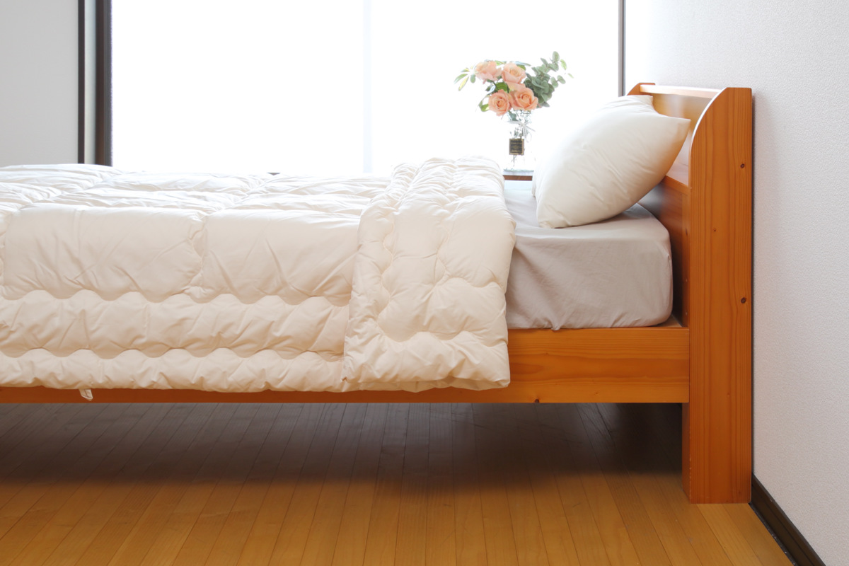 洗濯乾燥機が使える掛け布団 低温タンブル対応 シングル 専用洗濯ネット付き ( 掛け布団 日本製 ドラム式洗濯機対応 ふわかる 1.8kg 外干し不要 掛布団 乾燥機OK ネット付 ホームクリーニング 軽量 )