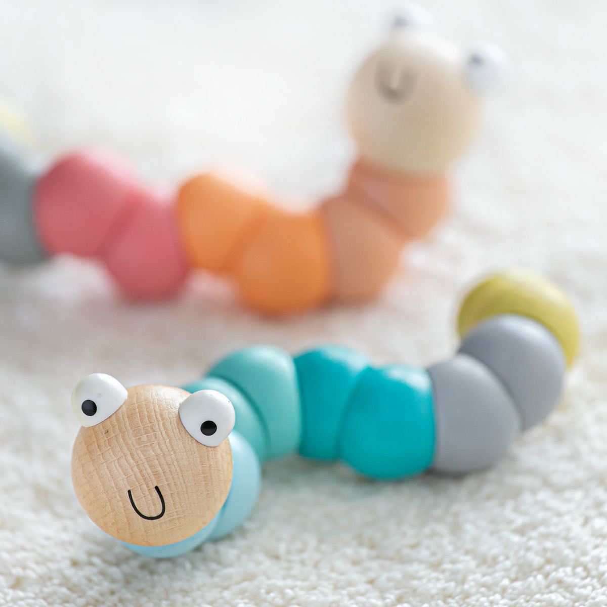 おもちゃ ベビー WIGGLY WORMS BLUE 木製 北欧 出産祝い （ 木製おもちゃ 木製玩具 木のおもちゃ 玩具 オモチャ 知育玩具 赤ちゃん 知育