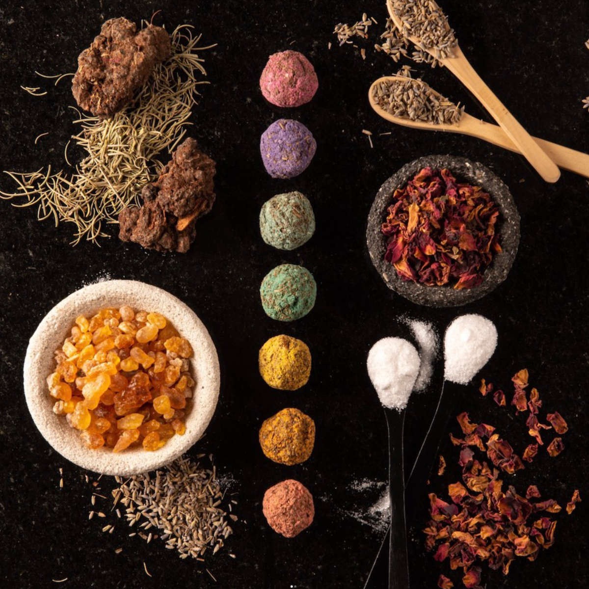 お香 サグラダマドレ INCENSE BOX SMALL BOMB 4本 ( インセンス ボム スマッジ スマッジング 浄化 煙 セージ 自然素材 香り 癒し パロサント 空間浄化 リラックス効果 浄化用 浄化日 リフレッシュ リラックス サステナブル ) 【プランタスサグラダ】 プランタスサグラダ