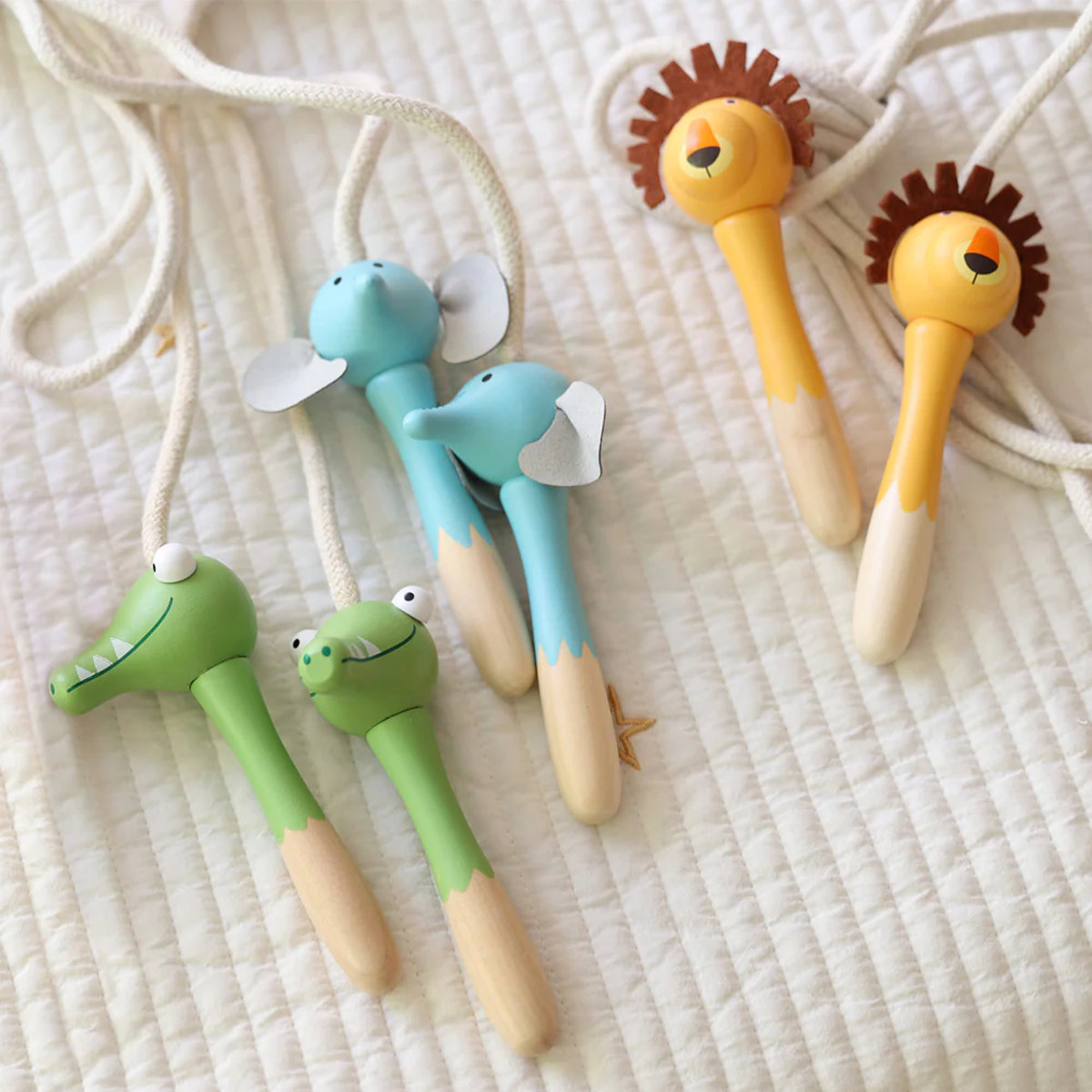 なわとび 子ども用 スキッピングロープ エレファント クロコ ライオン ( おもちゃ Adnil LAND 子供用 縄跳び ロープなわとび 木製 玩具 運動 子供 キッズ 幼児 男の子 女の子 外遊び 保育園 幼稚園 綿ロープ ) 【クロコ】