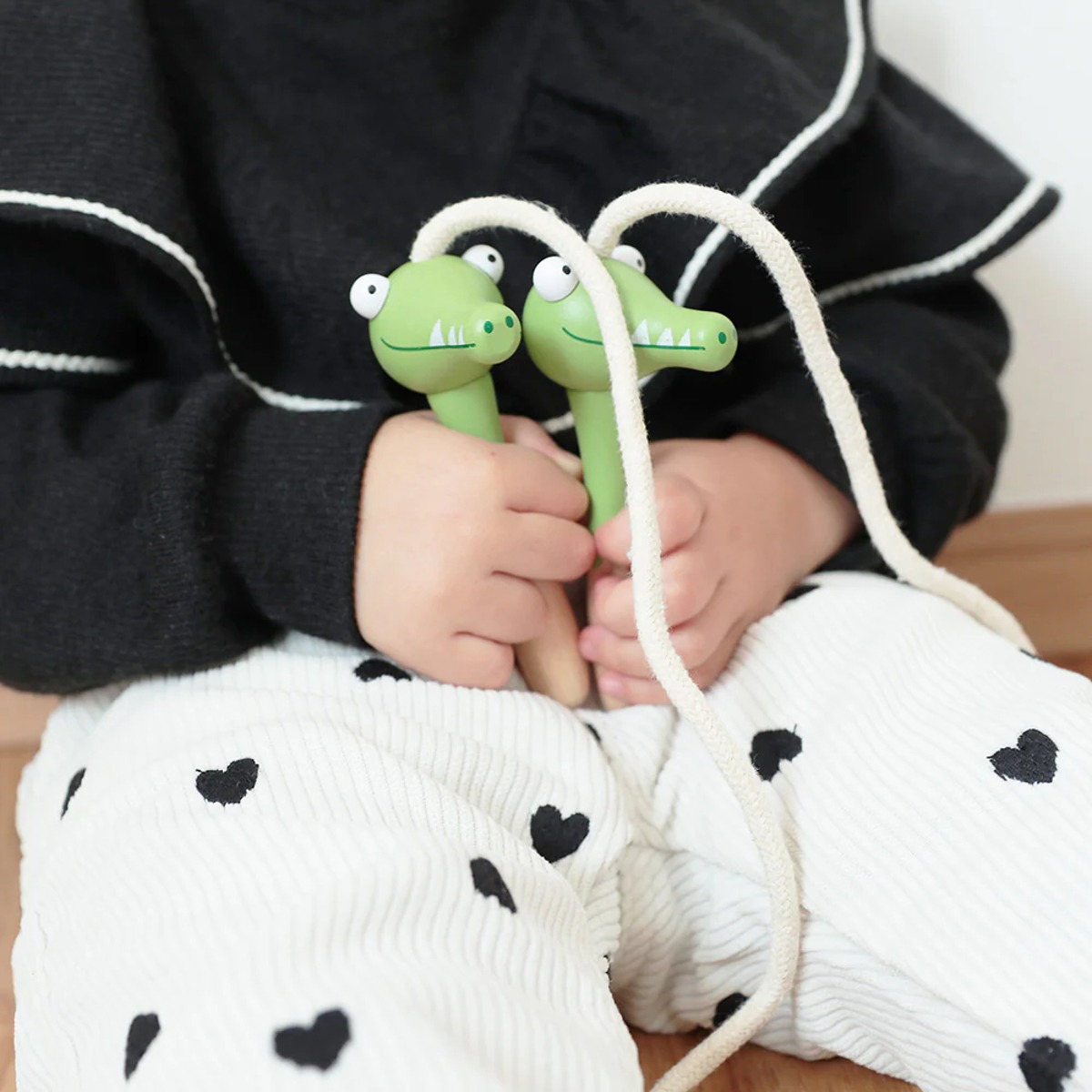 なわとび 子ども用 スキッピングロープ エレファント クロコ ライオン ( おもちゃ Adnil LAND 子供用 縄跳び ロープなわとび 木製 玩具 運動 子供 キッズ 幼児 男の子 女の子 外遊び 保育園 幼稚園 綿ロープ ) 【ライオン】 ライオン