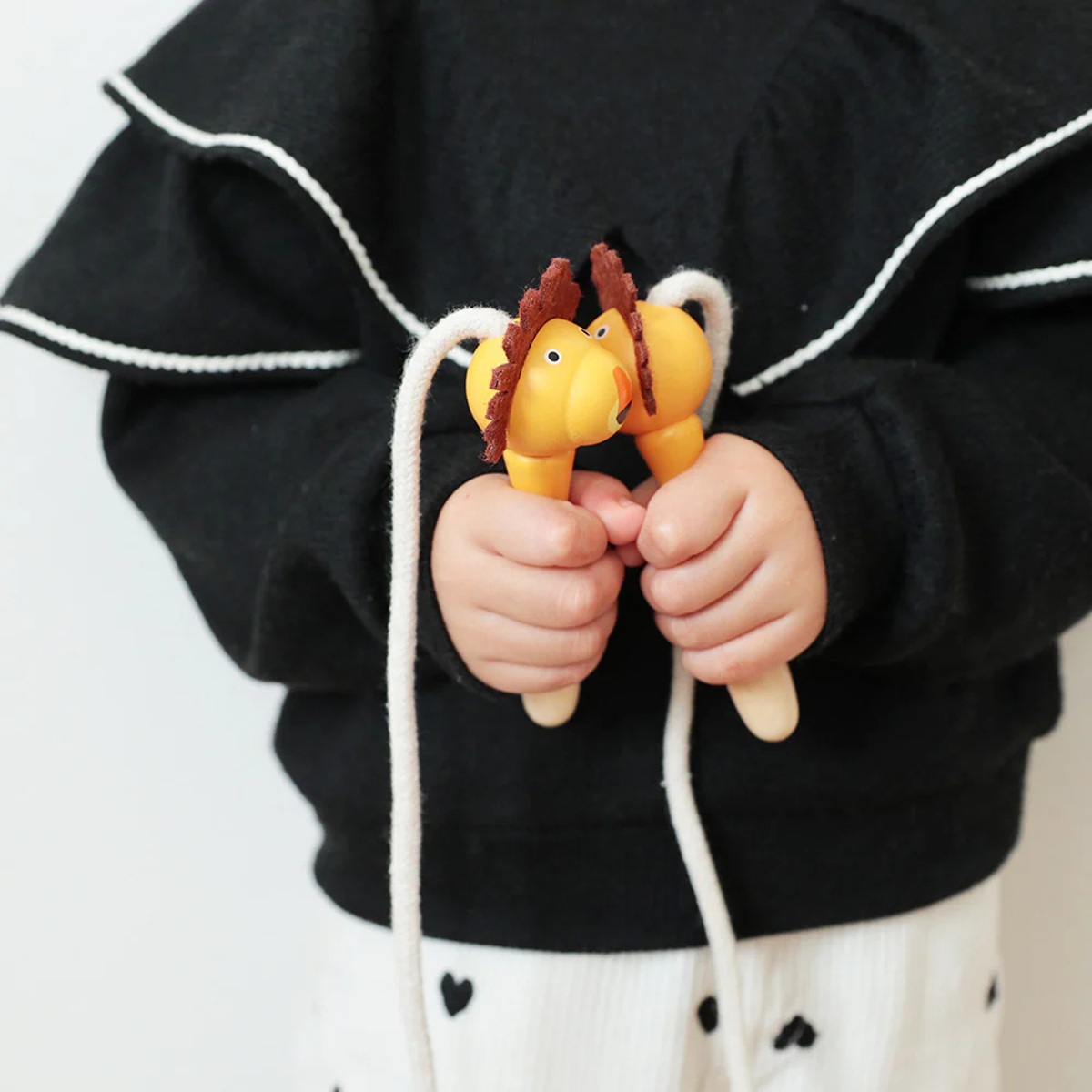 なわとび 子ども用 スキッピングロープ エレファント クロコ ライオン ( おもちゃ Adnil LAND 子供用 縄跳び ロープなわとび 木製 玩具 運動 子供 キッズ 幼児 男の子 女の子 外遊び 保育園 幼稚園 綿ロープ ) 【ライオン】 ライオン