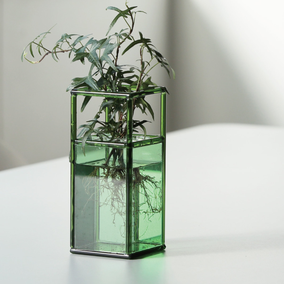 花瓶 マーハ ベース グリーン ( 花ビン 花びん 花器 フラワーベース フラワー 花 飾る 花入れ ガラス ガラス製 クリア 透明 おしゃれ 水耕栽培 一輪挿し )