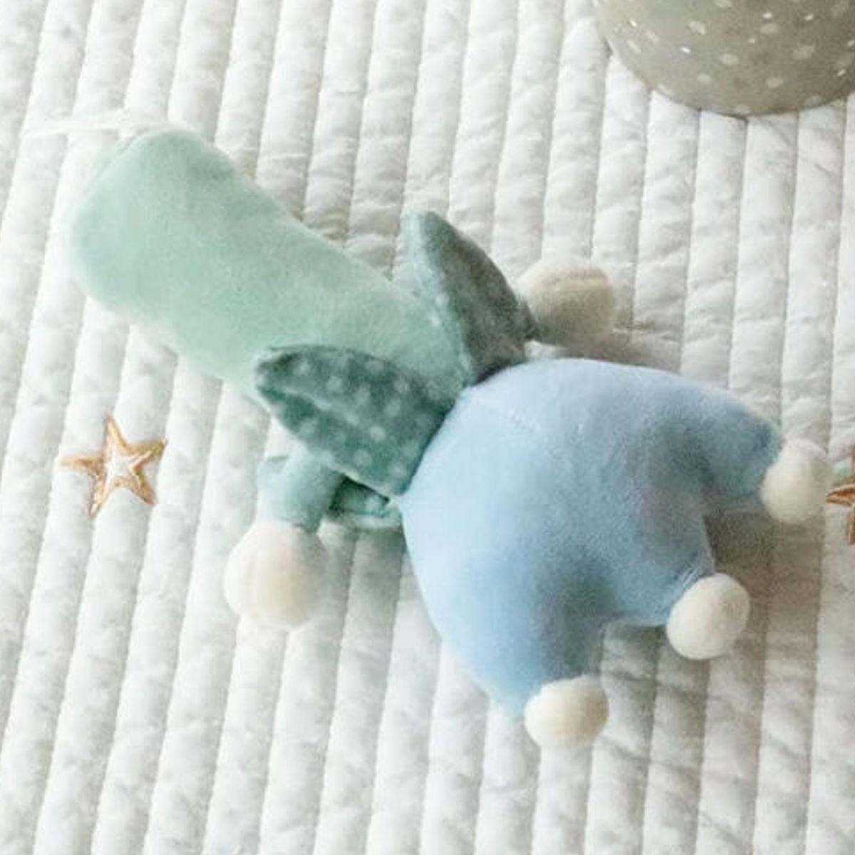 おもちゃ ガラガラ ラトル ベビー BLOOMY NIDA ベビーギフト Adnil LAND ( 赤ちゃん ベビートイ ニギニギ ベビーラトル がらがら にぎにぎ 布製 柔らかい 布おもちゃ ファーストトイ 音 ぬいぐるみ プレゼント 出産祝い )