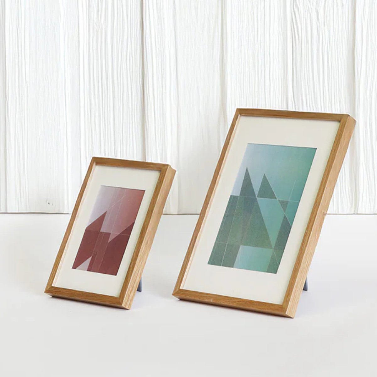 フォトフレーム ウッドフレーム YVR-02 A4サイズ対応 置き型対応 ( 写真 フレーム ポスター 額 シンプル おしゃれ 壁掛け 置き型 木製 アートフレーム 雑貨 飾る インテリア 玄関 作品 額縁 アート イラスト オーク材 )