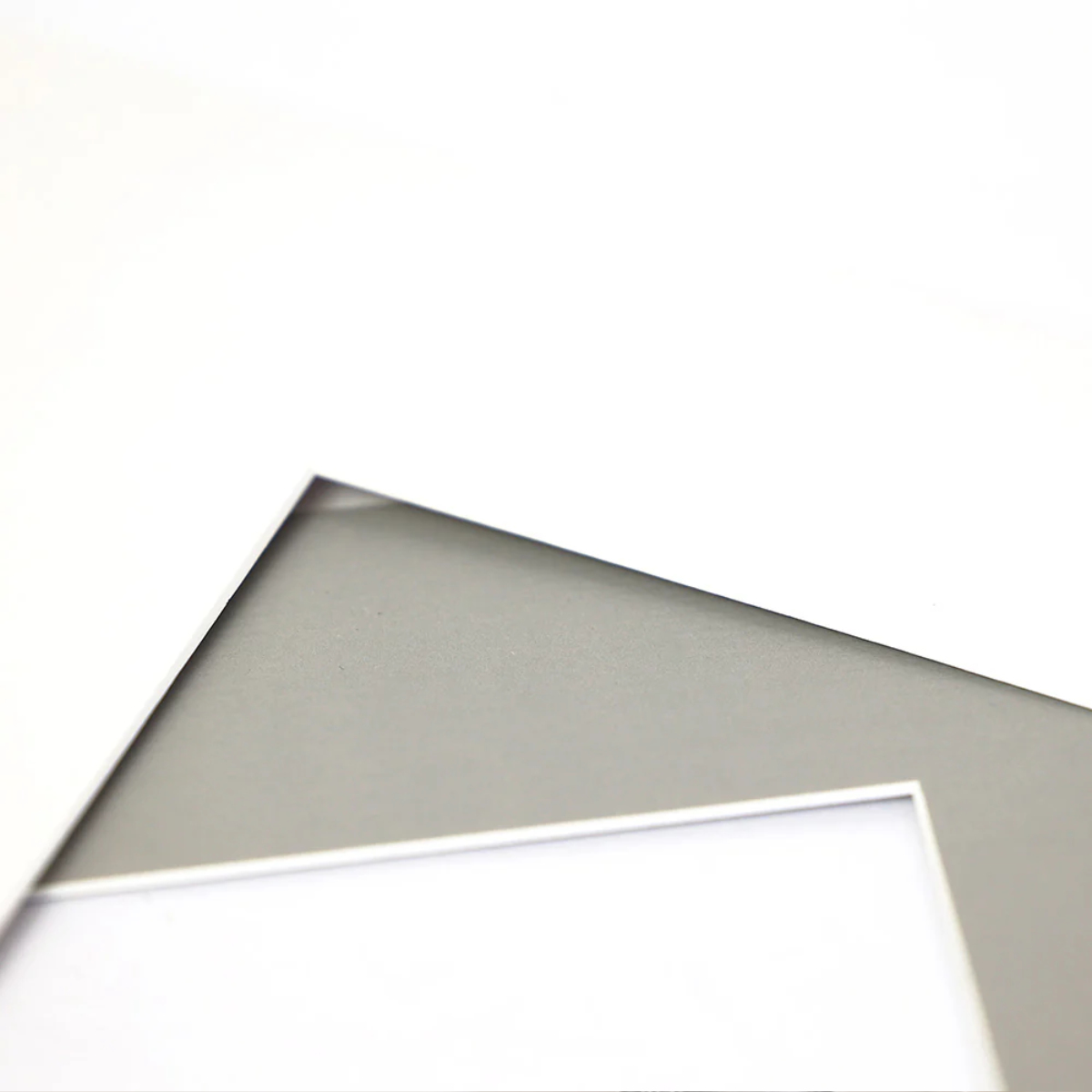 フォトフレーム ウッドフレーム YVR-02 A4サイズ対応 置き型対応 ( 写真 フレーム ポスター 額 シンプル おしゃれ 壁掛け 置き型 木製 アートフレーム 雑貨 飾る インテリア 玄関 作品 額縁 アート イラスト オーク材 )