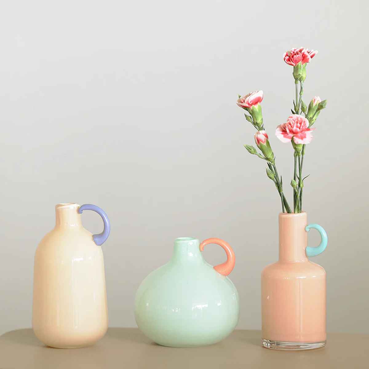 花瓶 Tiana ティアナ ( 花ビン 花びん 花器 フラワーベース フラワー 花 飾る 花入れ ガラス ガラス製 色ガラス おしゃれ 一輪挿し ) 【MINT】 MINT