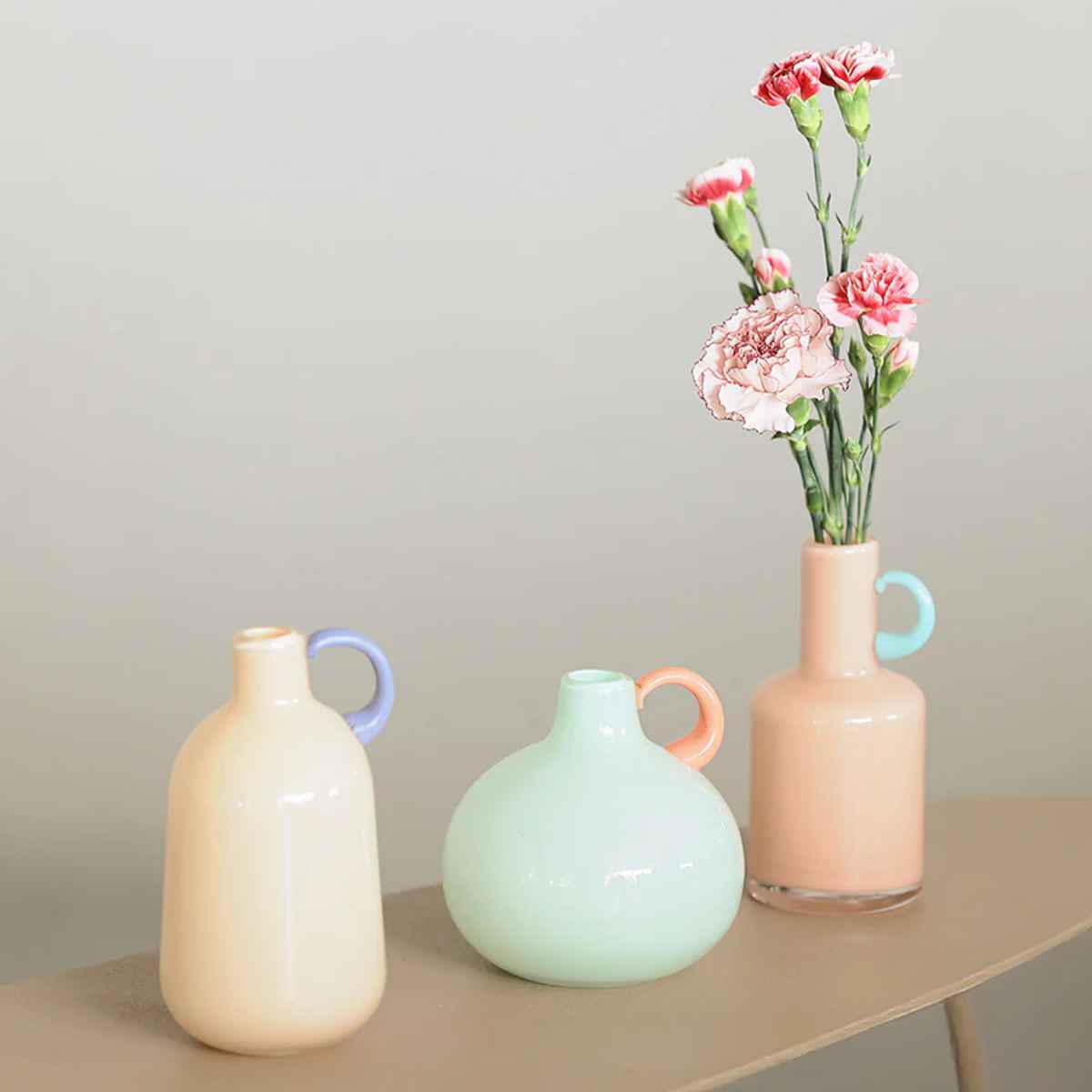 花瓶 Tiana ティアナ ( 花ビン 花びん 花器 フラワーベース フラワー 花 飾る 花入れ ガラス ガラス製 色ガラス おしゃれ 一輪挿し ) 【MINT】 MINT