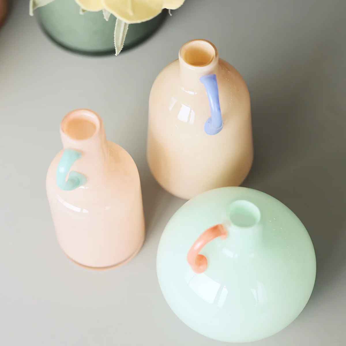 花瓶 Tiana ティアナ ( 花ビン 花びん 花器 フラワーベース フラワー 花 飾る 花入れ ガラス ガラス製 色ガラス おしゃれ 一輪挿し ) 【MINT】 MINT