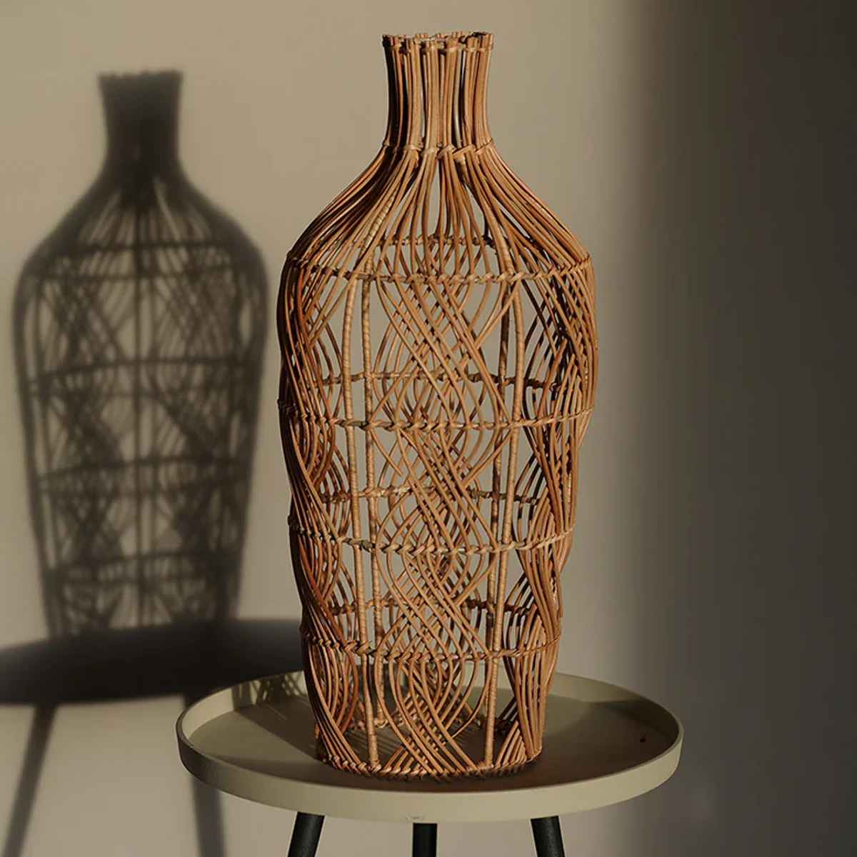 花瓶 sadio Turnbulence サディオ ラタン ( 花ビン 花びん 花器 フラワーベース フラワー 花 飾る 花入れ ラタン ラタン製 籐 おしゃれ 一輪挿し ランプシェード )