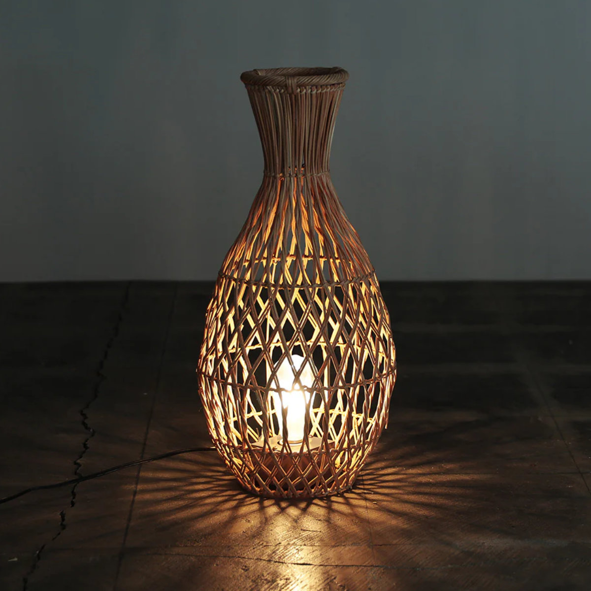 花瓶 sadio Wavelets サディオ ラタン ( 花ビン 花びん 花器 フラワーベース フラワー 花 飾る 花入れ ラタン ラタン製 籐 おしゃれ 一輪挿し ランプシェード )