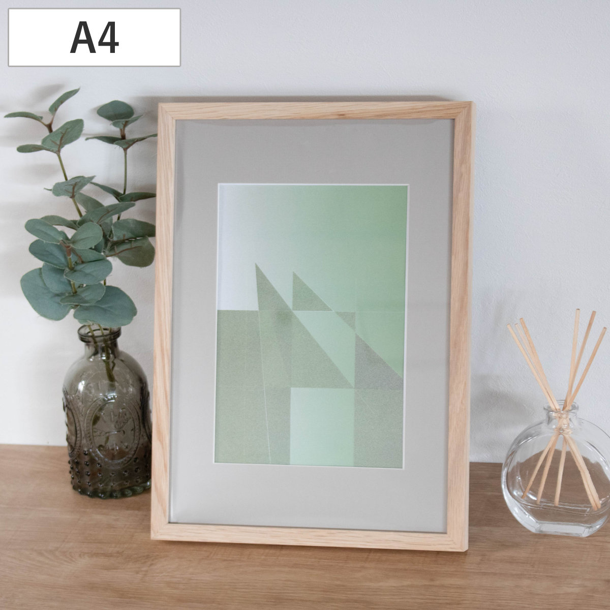 フォトフレーム ウッドフレーム YVR-02 A4サイズ対応 置き型対応 （ 写真 フレーム ポスター 額 シンプル おしゃれ 壁掛け 置き型 木製 アートフレーム 雑貨 飾る インテリア 玄関 作品 額縁 アート イラスト オーク材 ）