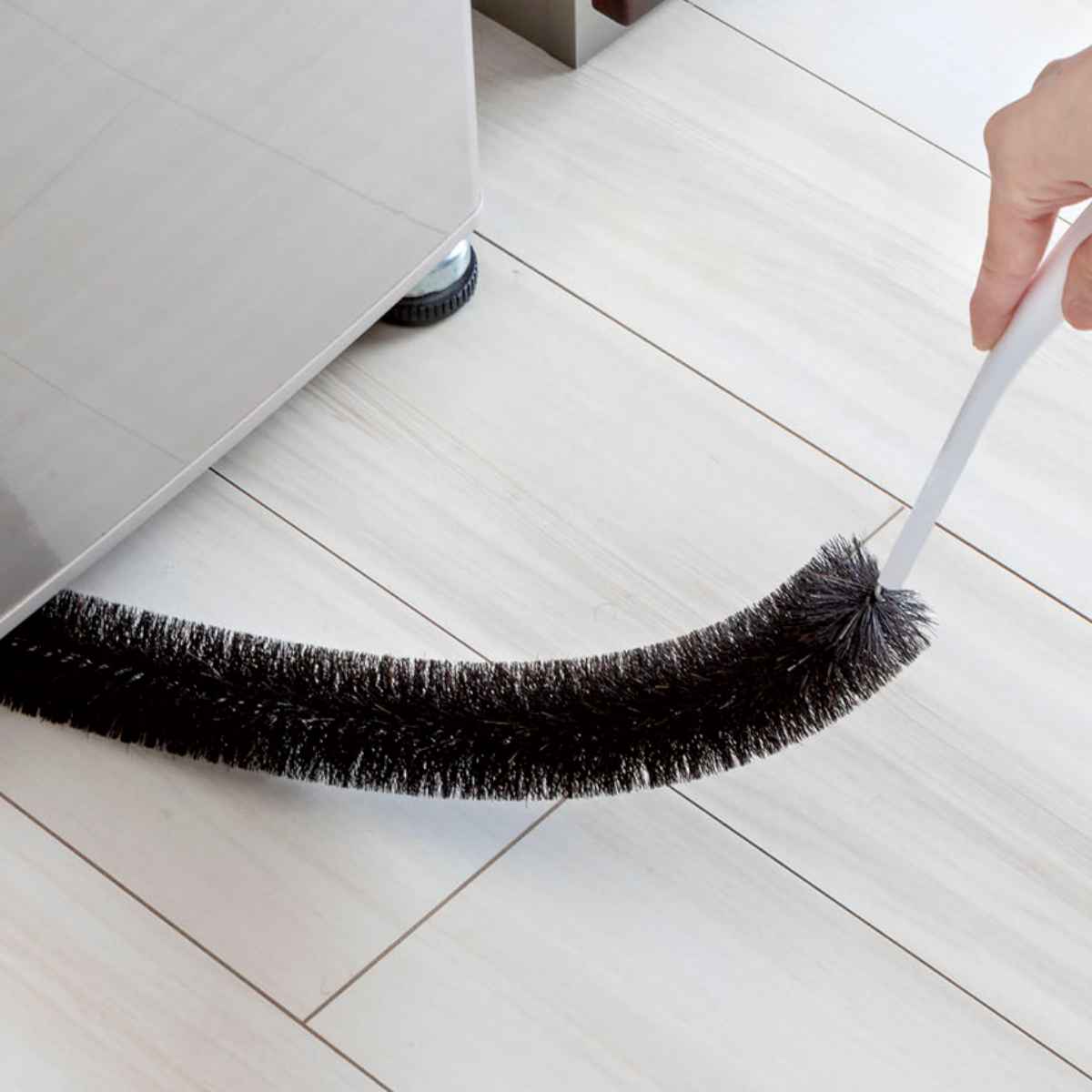 すきまブラシ 冷蔵庫 洗濯機 すきま掃除 掃除用品 ( 冷蔵庫下 洗濯機下 掃除用ブラシ スリム コンパクト すき間 ほこり取り 専用ブラシ 掃除用品 掃除グッズ 便利グッズ )