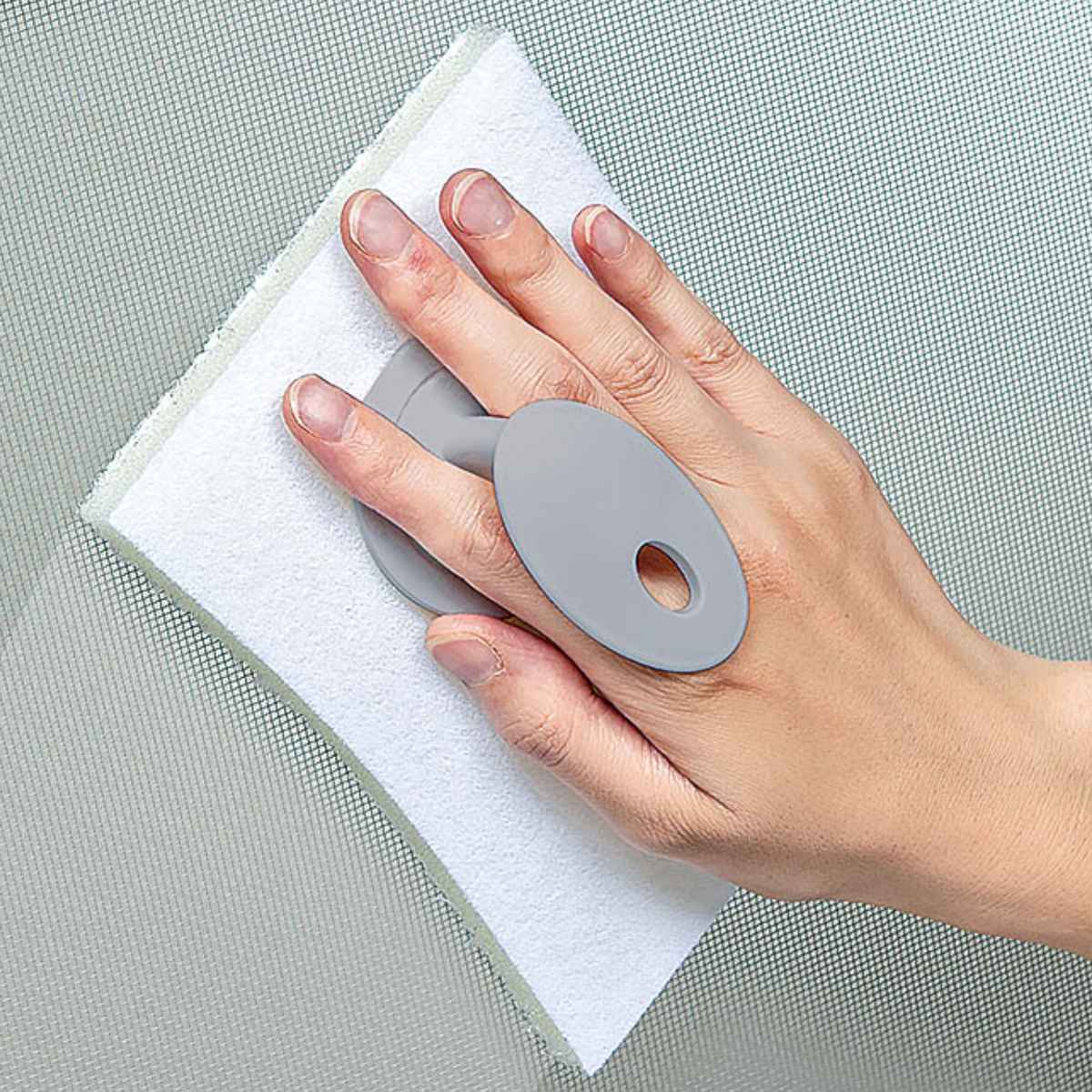 窓 網戸 クリーナー 水だけで汚れが取れる 掃除用品 （ 窓掃除 網戸掃除 掃除用ブラシ コンパクト ミニブラシ 専用ブラシ 掃除用品 掃除グッズ 便利グッズ ）