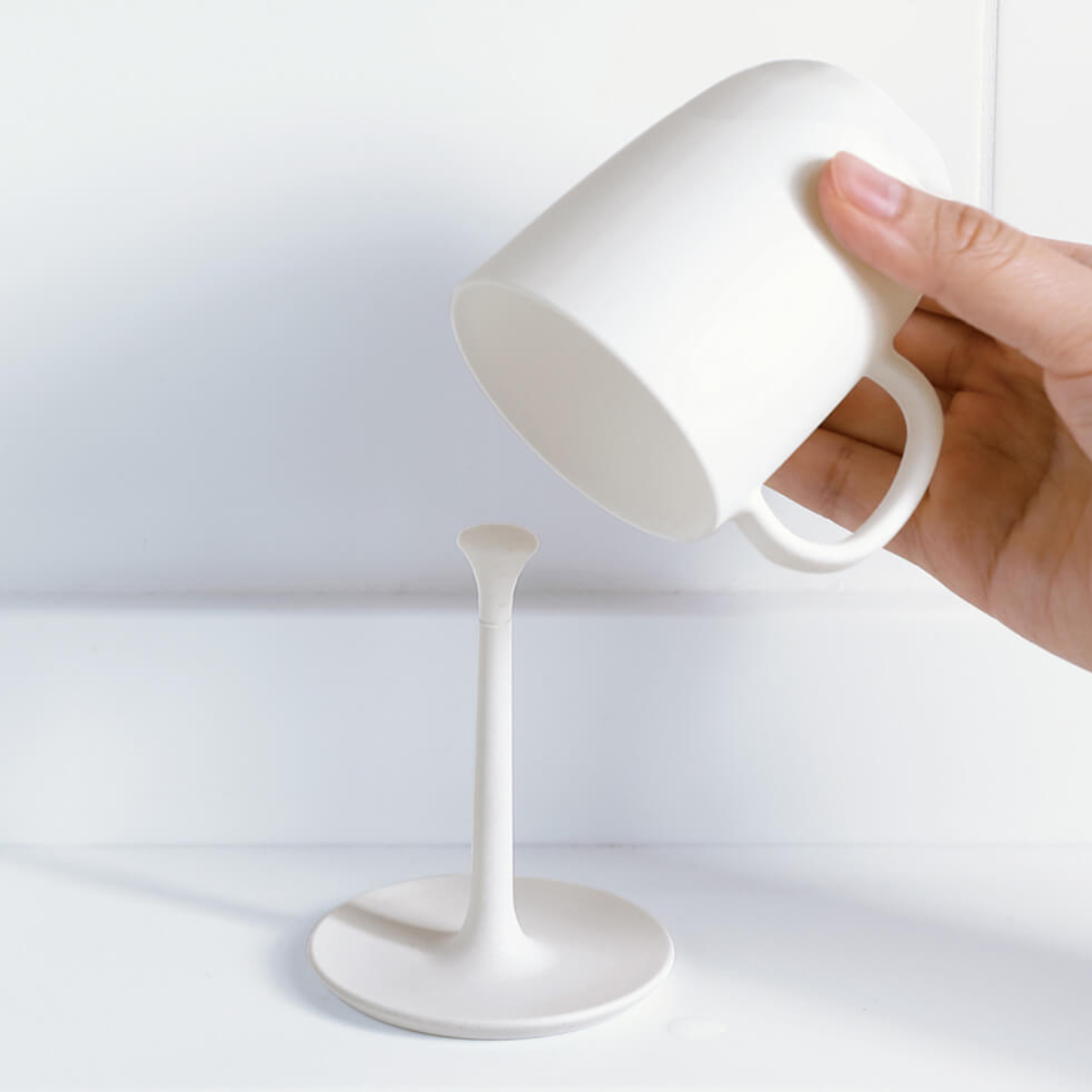 marna マーナ コップ 取っ手付き スタンドセット W613 W611 ( うがい 歯磨き プラスチック うがい用 歯磨きコップ ハミガキ 歯みがき うがいコップ カップ プラコップ 白 透明 スタンド スタンド付き 取っ手 ) 【クリア×取っ手付き】 クリア×取っ手付き