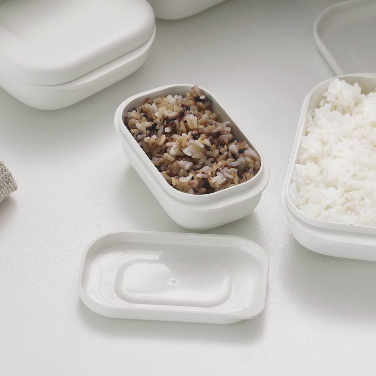 marna マーナ 極 冷凍ごはん容器 小 K811 ( 保存容器 2個入り 日本製 食洗機対応 電子レンジ対応 冷凍ご飯容器 冷凍保存 冷凍 100g 小盛 ふっくら お弁当 お米 ごはん ご飯 米 容器 小分け 保存 炊き立てごはん 炊き立てご飯 )