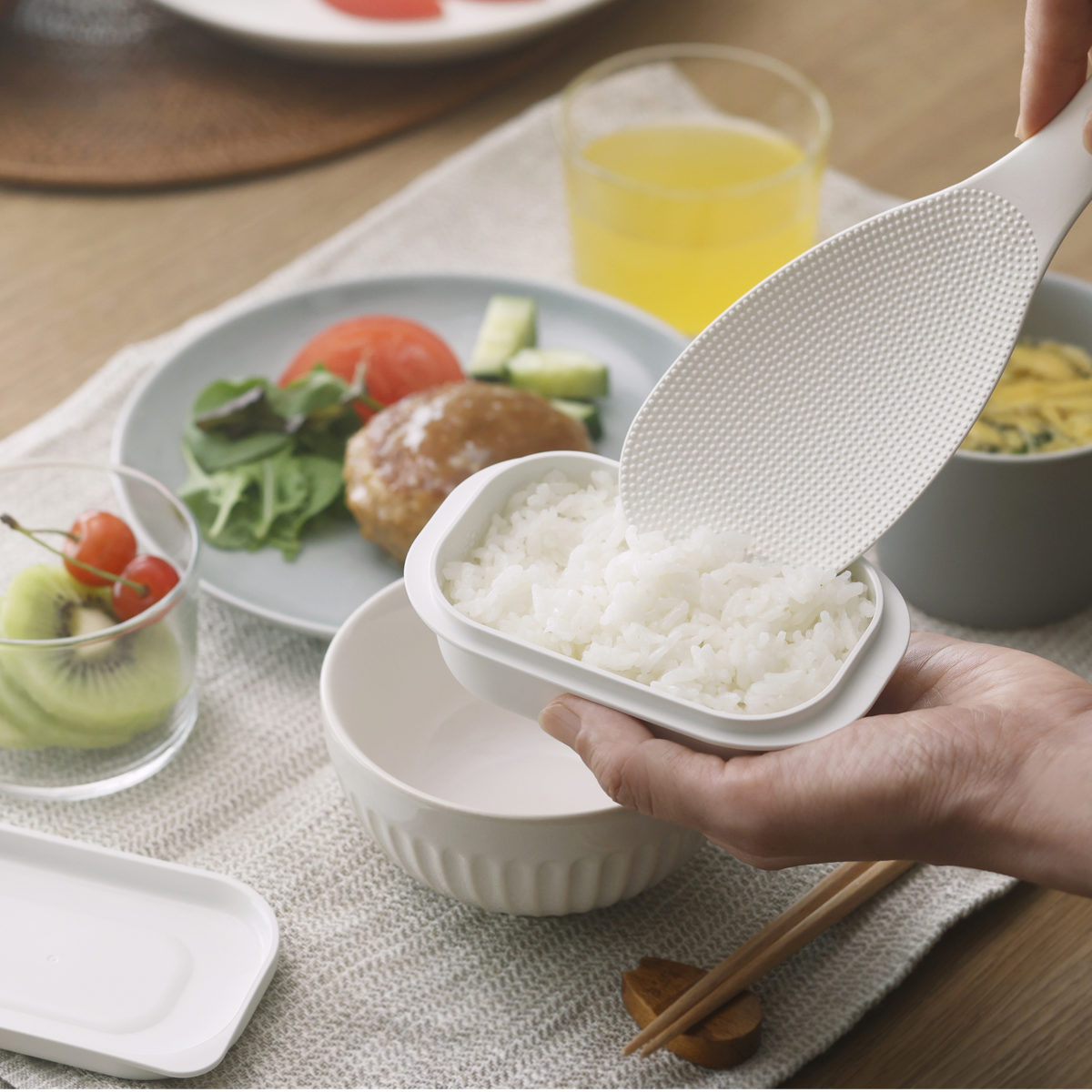 marna マーナ 極 冷凍ごはん容器 小 K811 ( 保存容器 2個入り 日本製 食洗機対応 電子レンジ対応 冷凍ご飯容器 冷凍保存 冷凍 100g 小盛 ふっくら お弁当 お米 ごはん ご飯 米 容器 小分け 保存 炊き立てごはん 炊き立てご飯 )