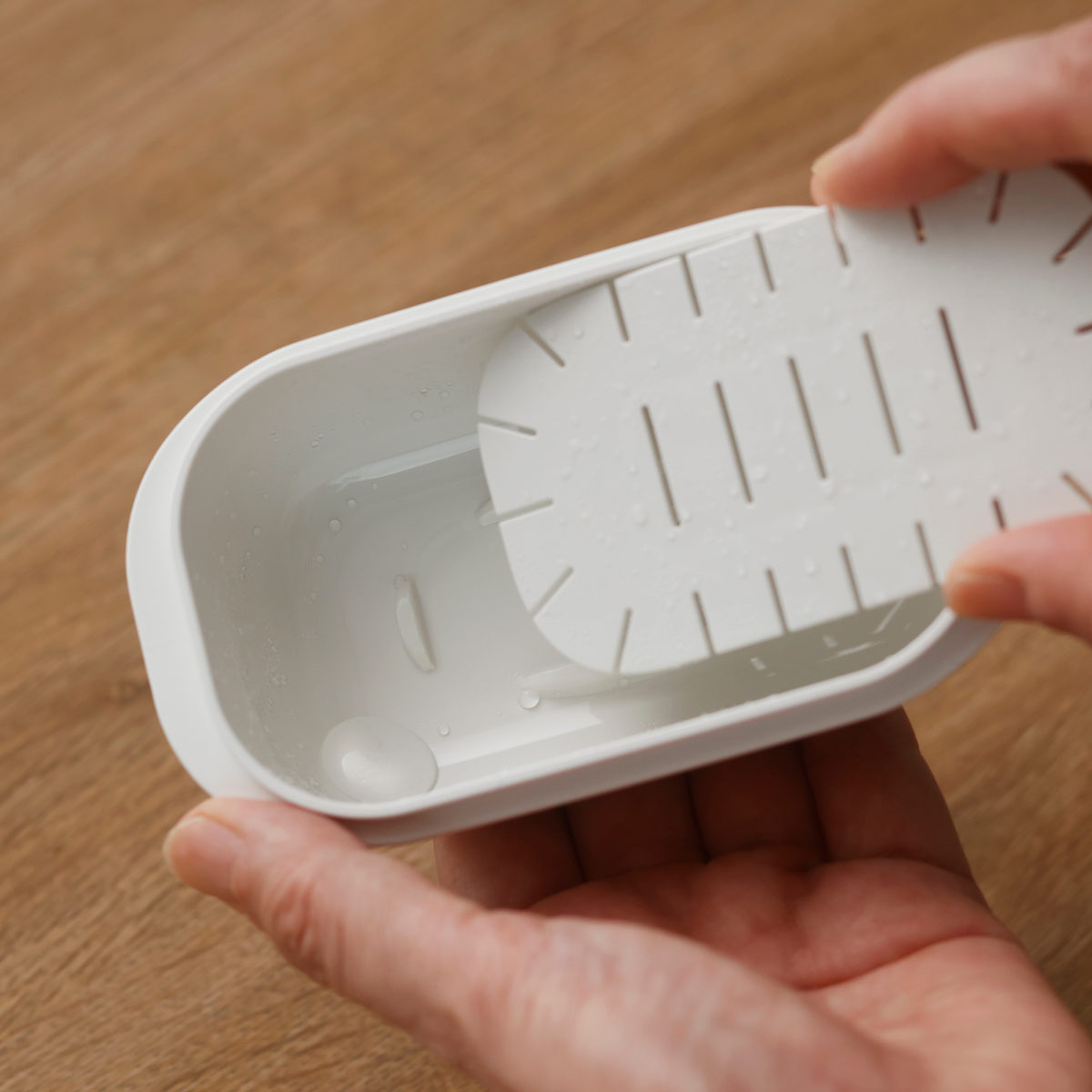 marna マーナ 極 冷凍ごはん容器 小 K811 2個セット ( 保存容器 2個入り 日本製 食洗機対応 電子レンジ対応 冷凍ご飯容器 冷凍保存 冷凍 100g 小盛 ふっくら お弁当 お米 ごはん ご飯 米 容器 小分け 保存 炊き立てごはん )