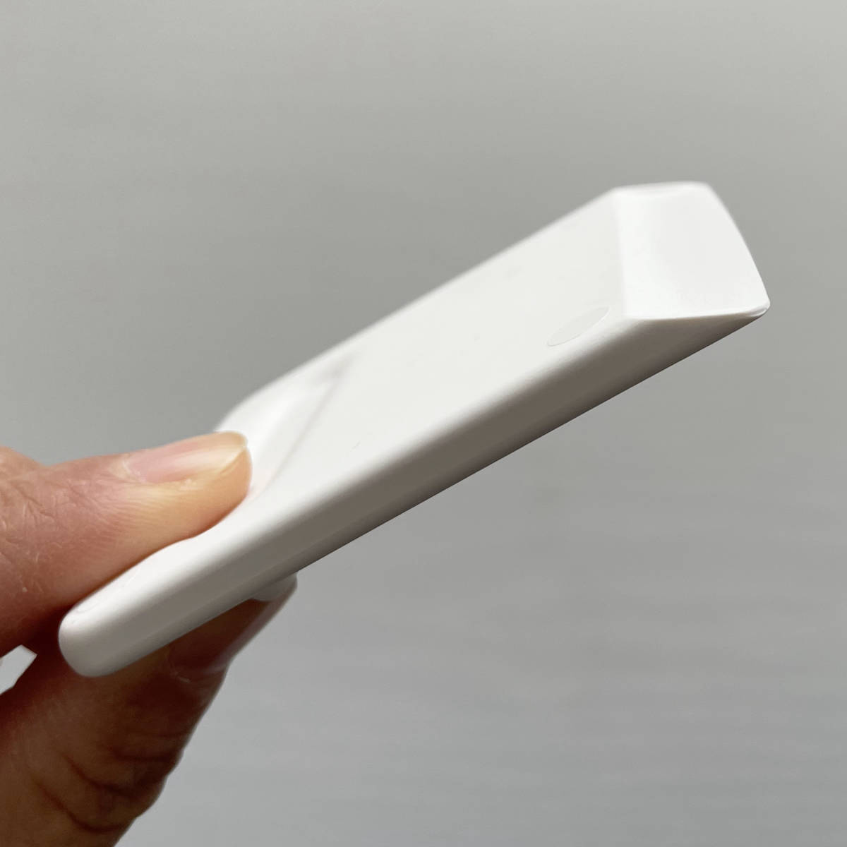 marna マーナ バターケース K776W ( カッター付き 150g 200g 保存容器 密閉 保存ケース バター入れ バター容器 キッチン用品 キッチン雑貨 プラスチック おしゃれ 白 ホワイト )